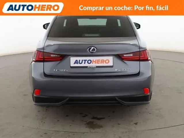Lexus Is view 5