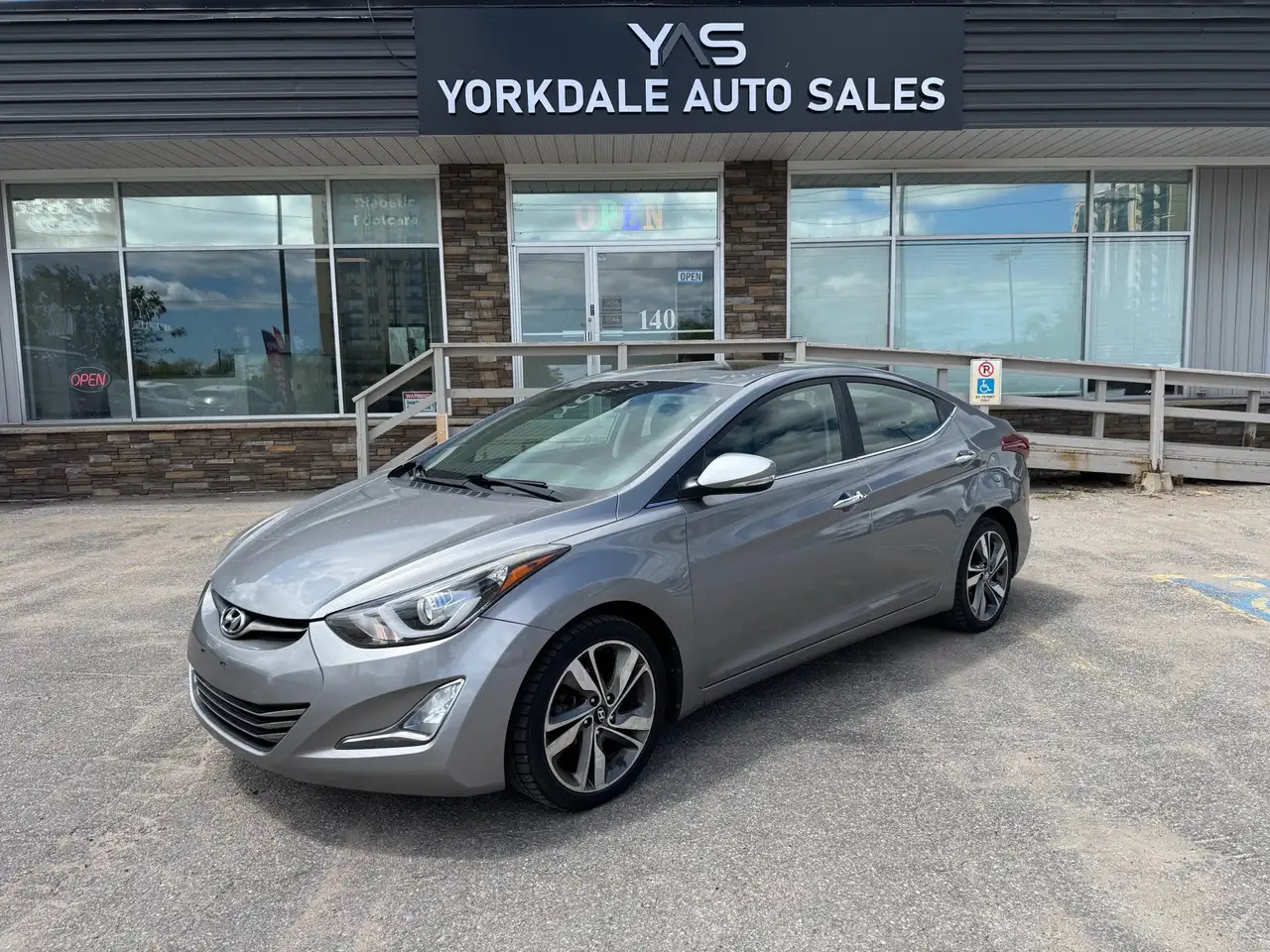 Hyundai ELANTRA снимка Hyundai ELANTRA