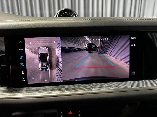 Porsche Cayenne view 14