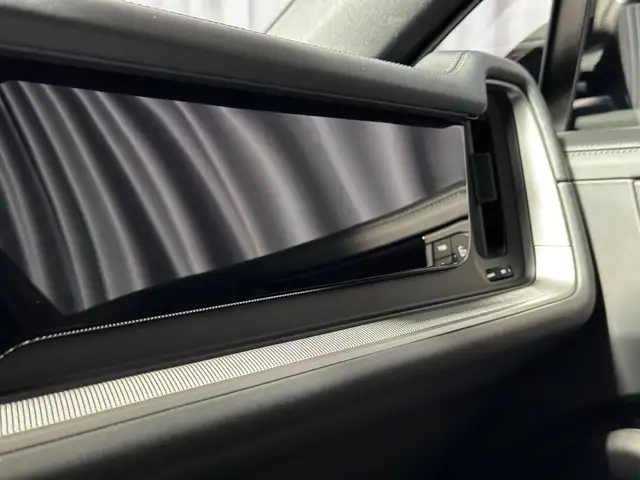 Porsche Cayenne view 30