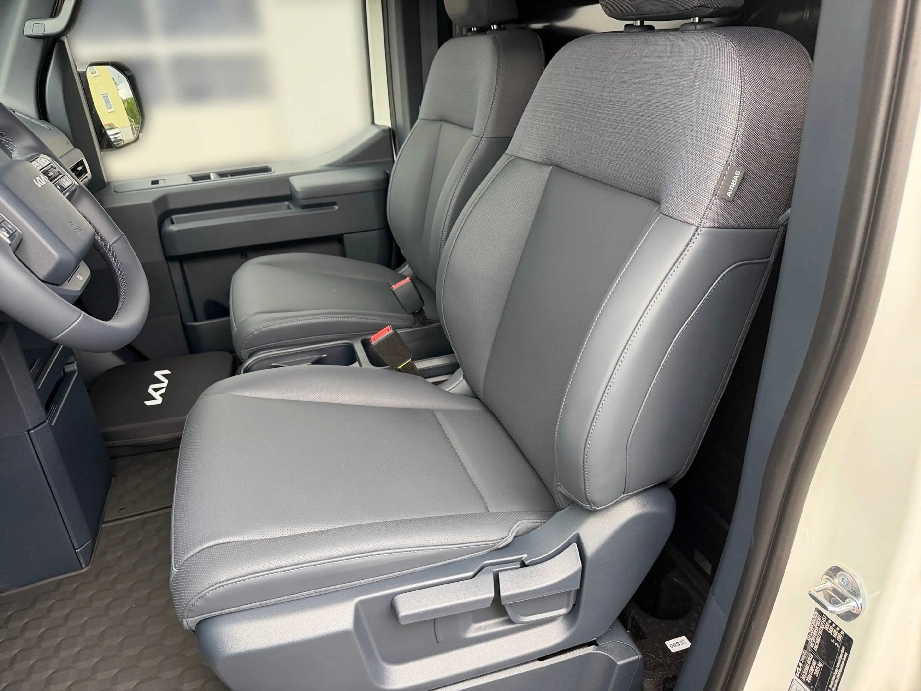 Kia PV5 Cargo L2H1 4T 71.2 ELITE ACC+SHZ+360+Kam.+LM — photo 13