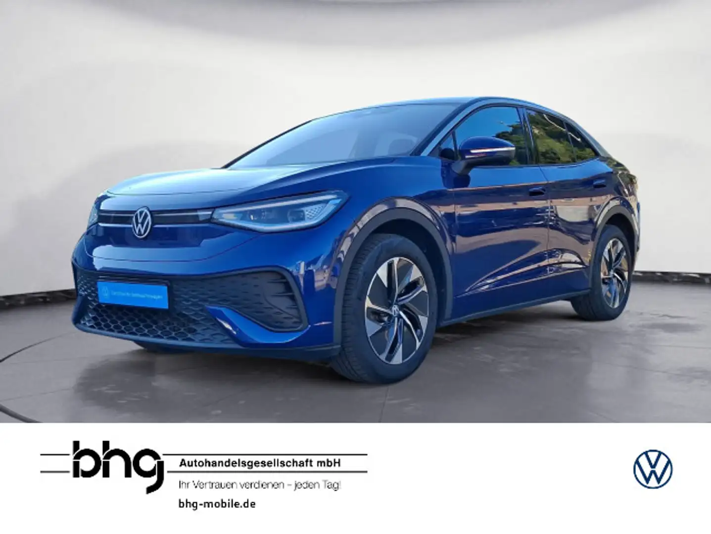 Volkswagen ID.5 Pure mit Infotainment-Paket Blau - 1