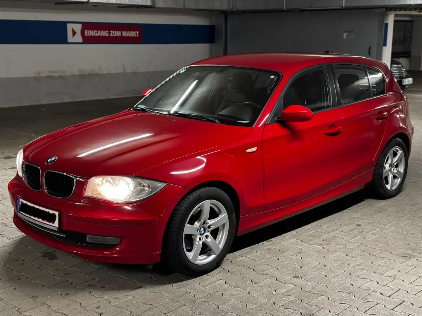 BMW 120 1 Limousine 120d Rot - 2