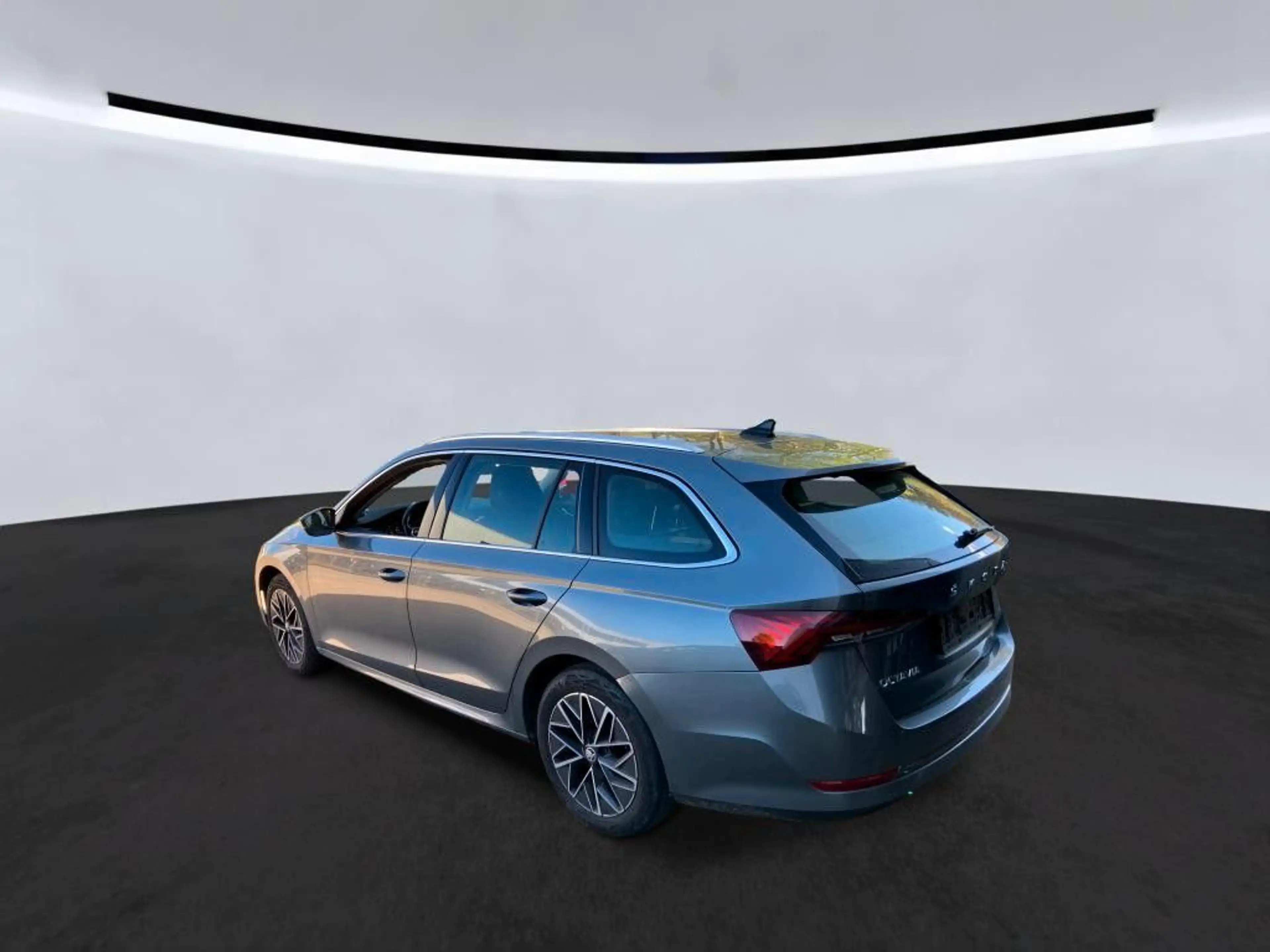 Skoda Octavia Combi Style 2.0TDI DSG Navi AHK SHZ LED — photo 3