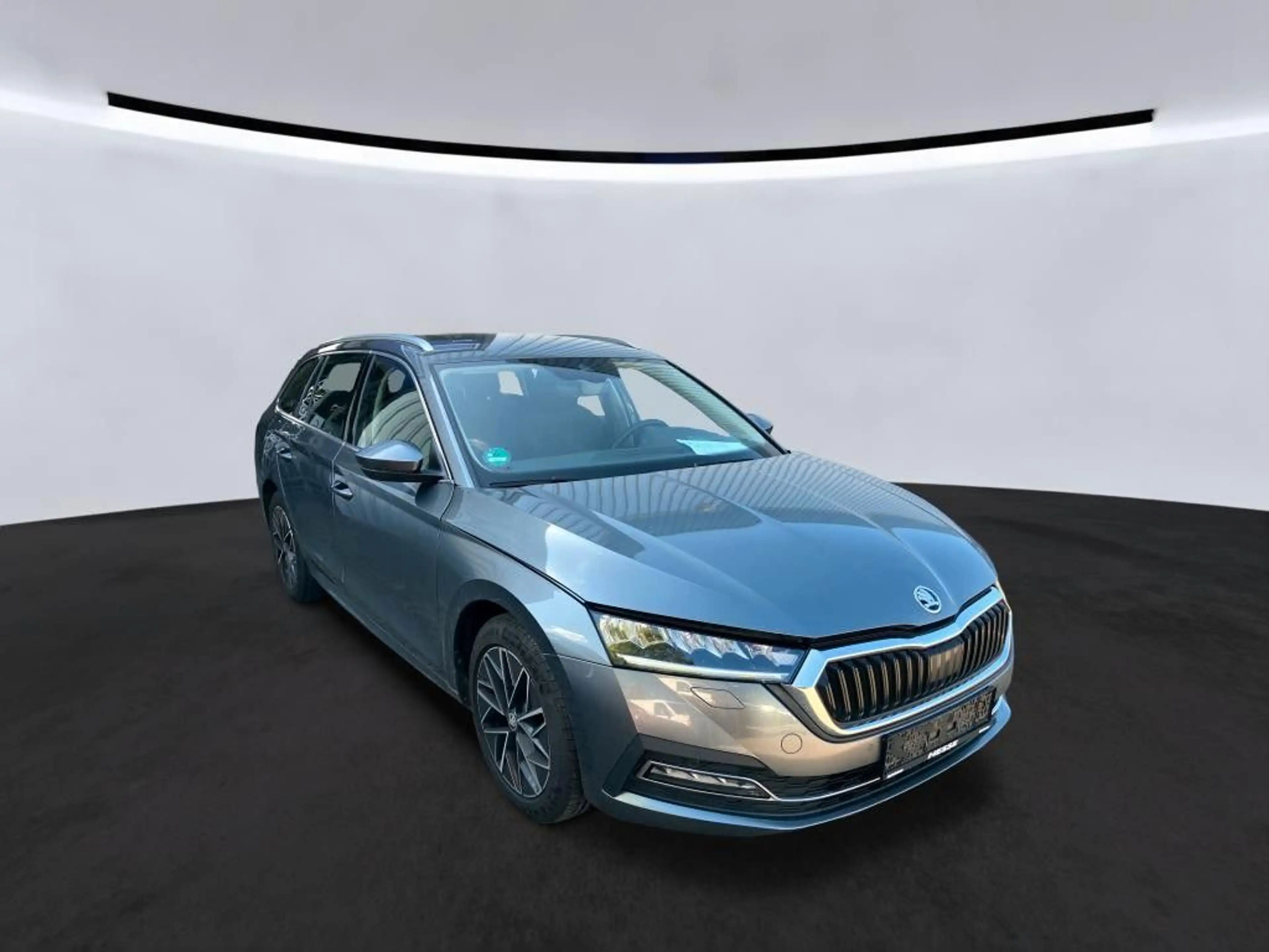 Skoda Octavia Combi Style 2.0TDI DSG Navi AHK SHZ LED — photo 2
