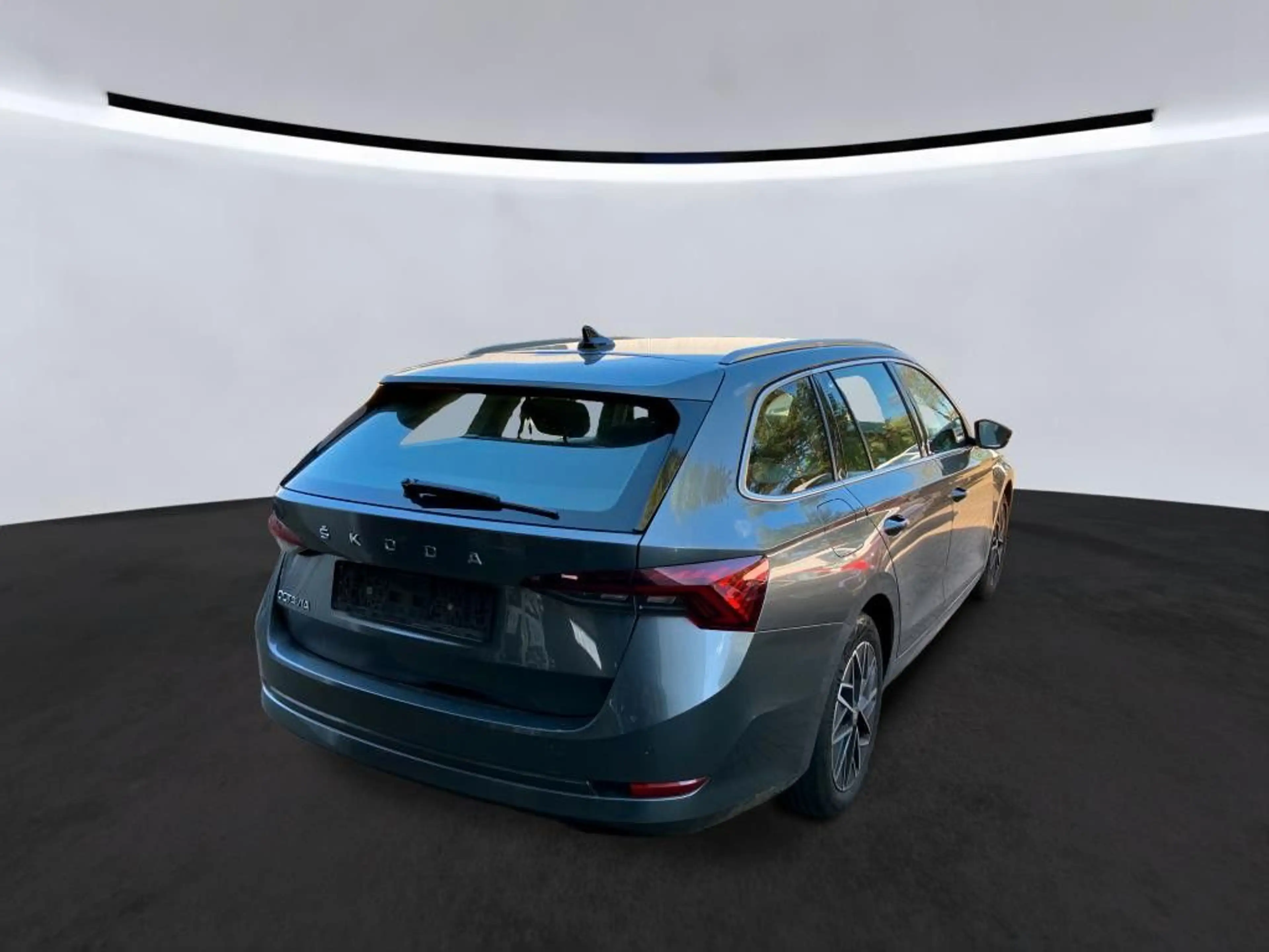 Skoda Octavia Combi Style 2.0TDI DSG Navi AHK SHZ LED — photo 4
