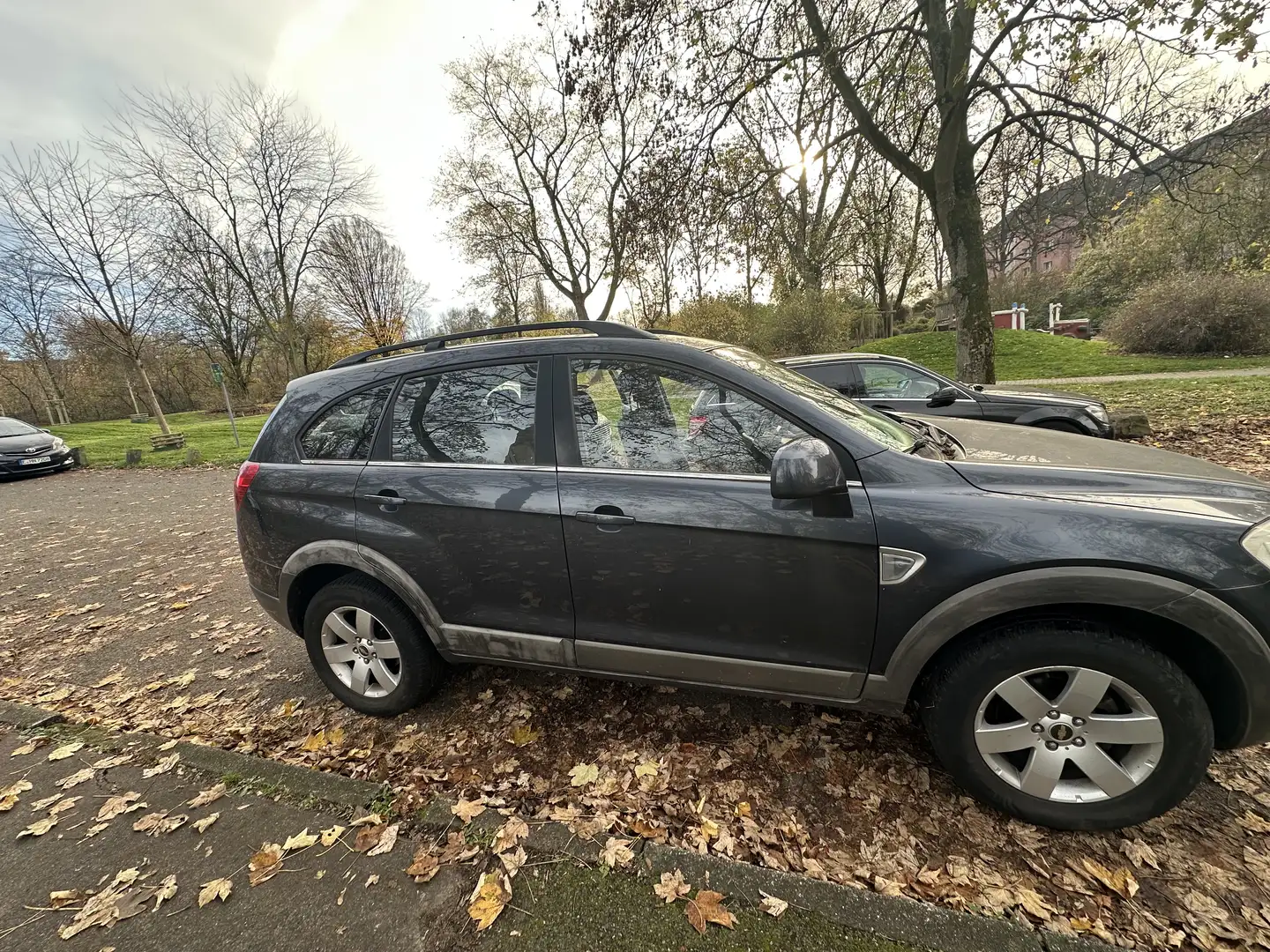 Chevrolet Captiva Grau - 2