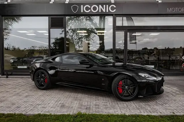 Aston Martin DBS Superleggera