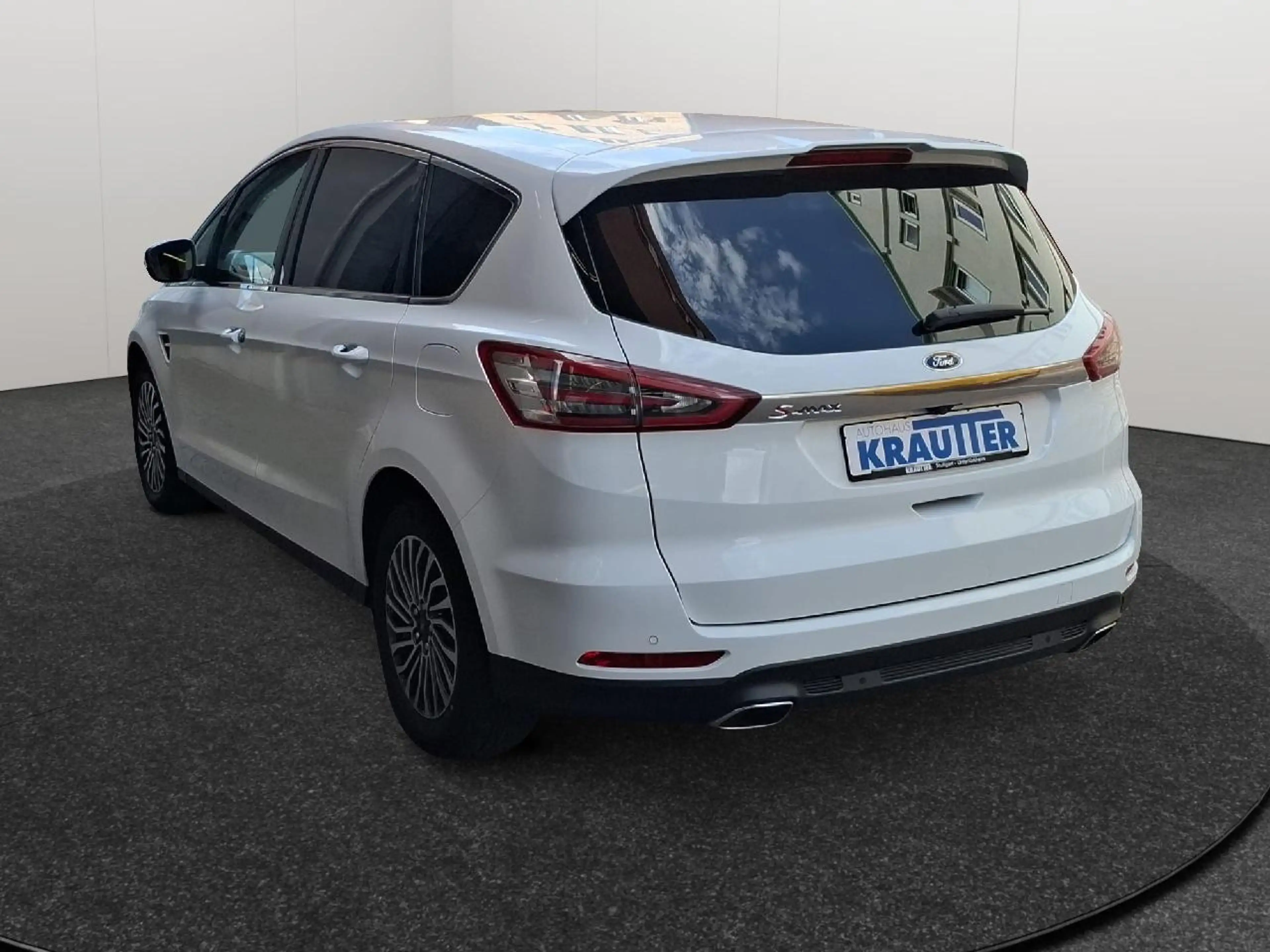 Ford S-Max Titanium — photo 4