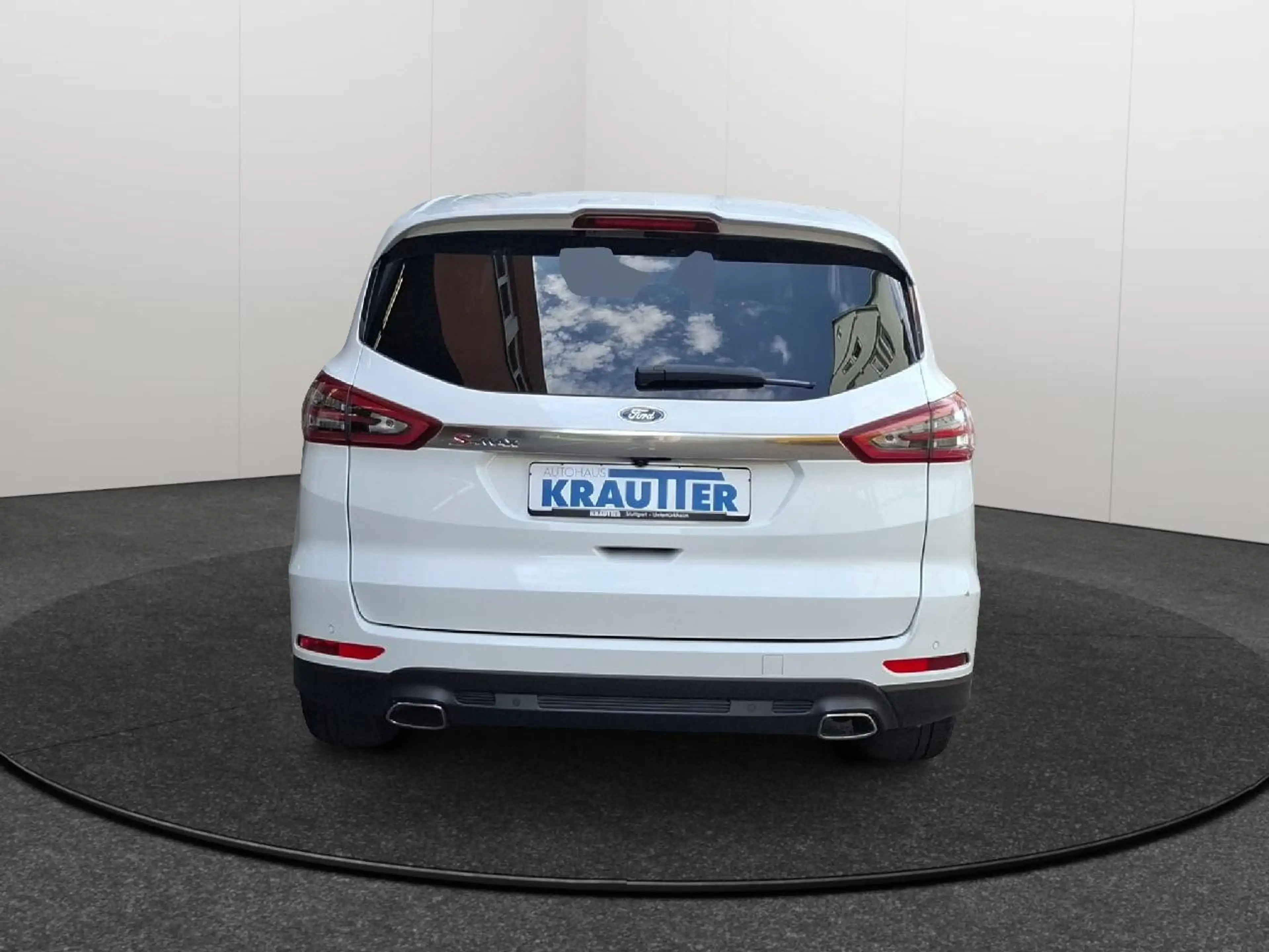 Ford S-Max Titanium — photo 5