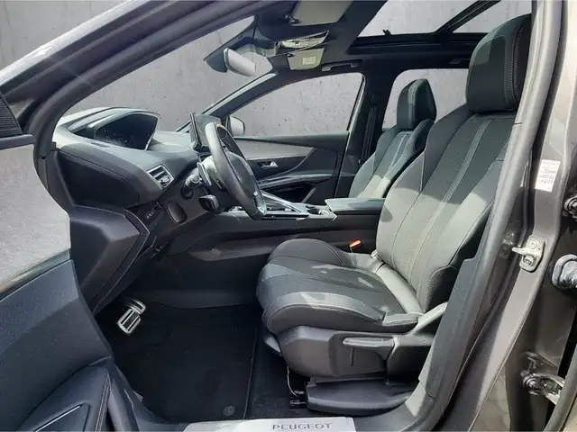 Peugeot 3008 view 9