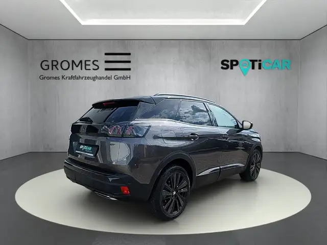 Peugeot 3008 view 3