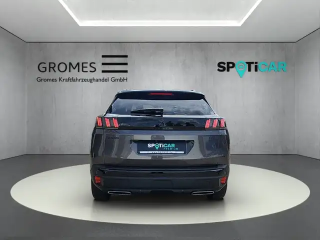 Peugeot 3008 view 4