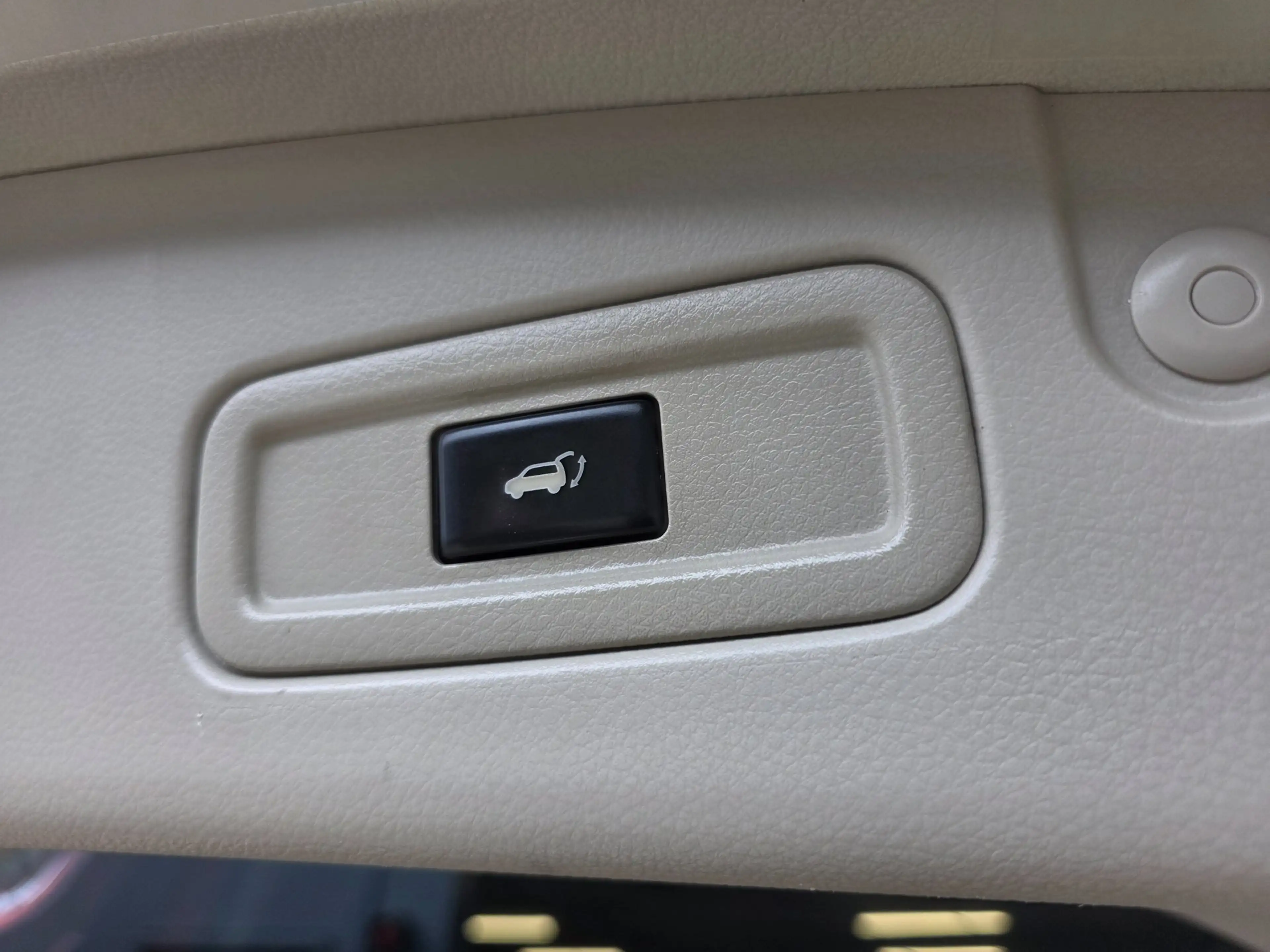 Nissan Murano 3.5 V6 / PANO / LEDER / CLIMATE / CAMERA / KEYLESS — photo 13