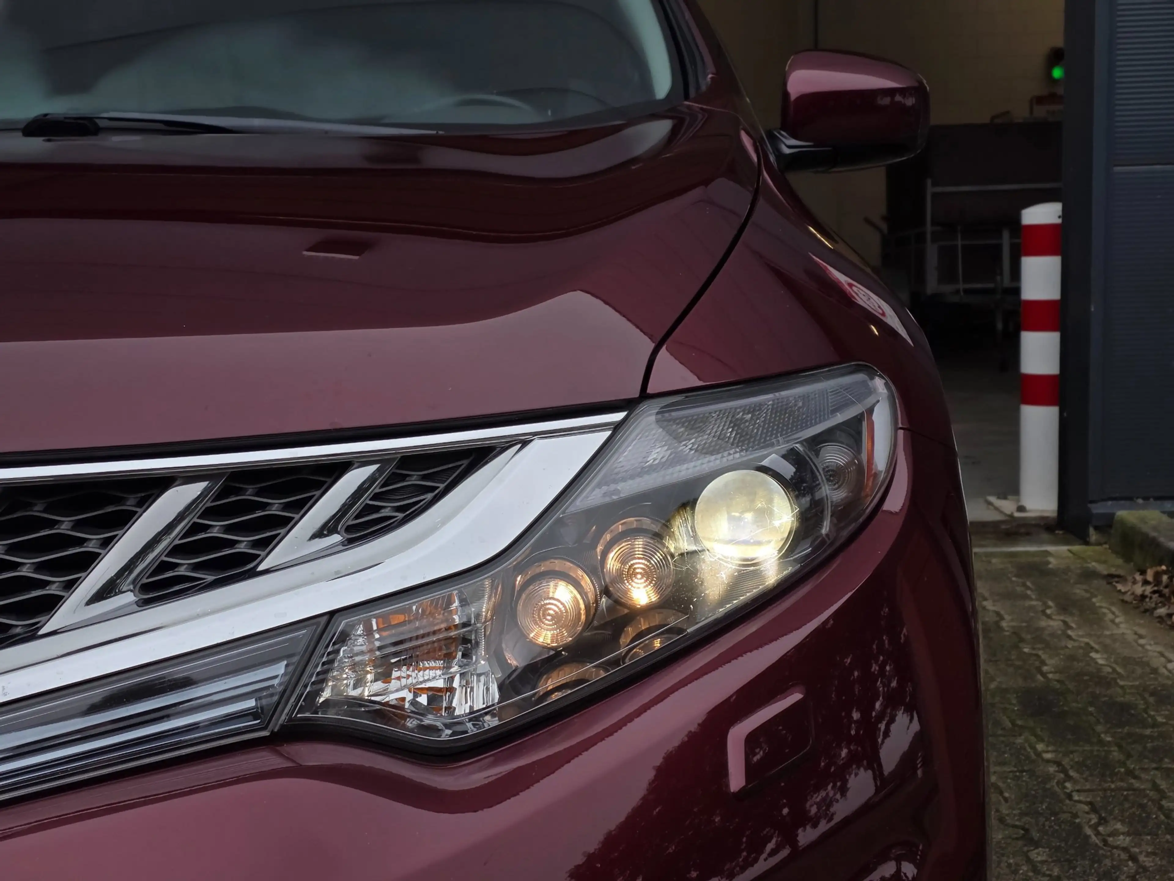 Nissan Murano 3.5 V6 / PANO / LEDER / CLIMATE / CAMERA / KEYLESS — photo 3