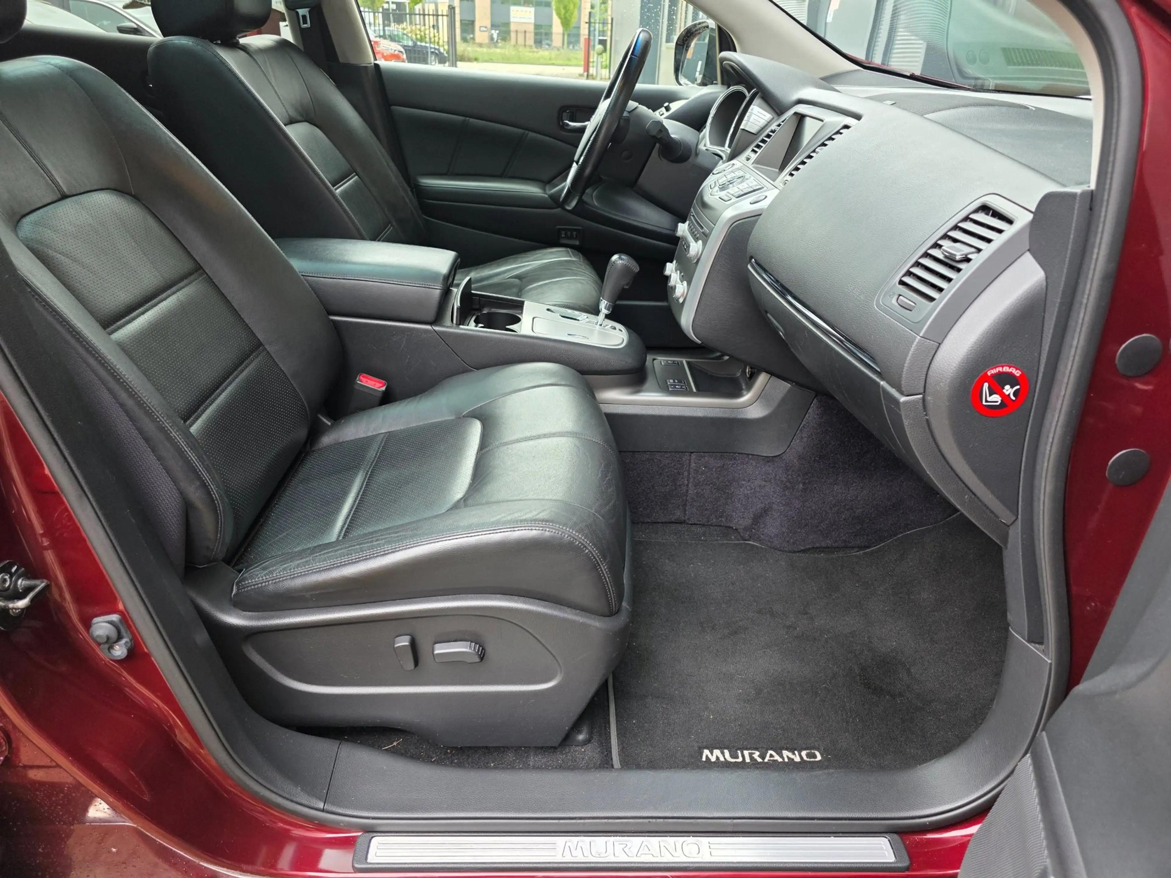 Nissan Murano 3.5 V6 / PANO / LEDER / CLIMATE / CAMERA / KEYLESS — photo 30