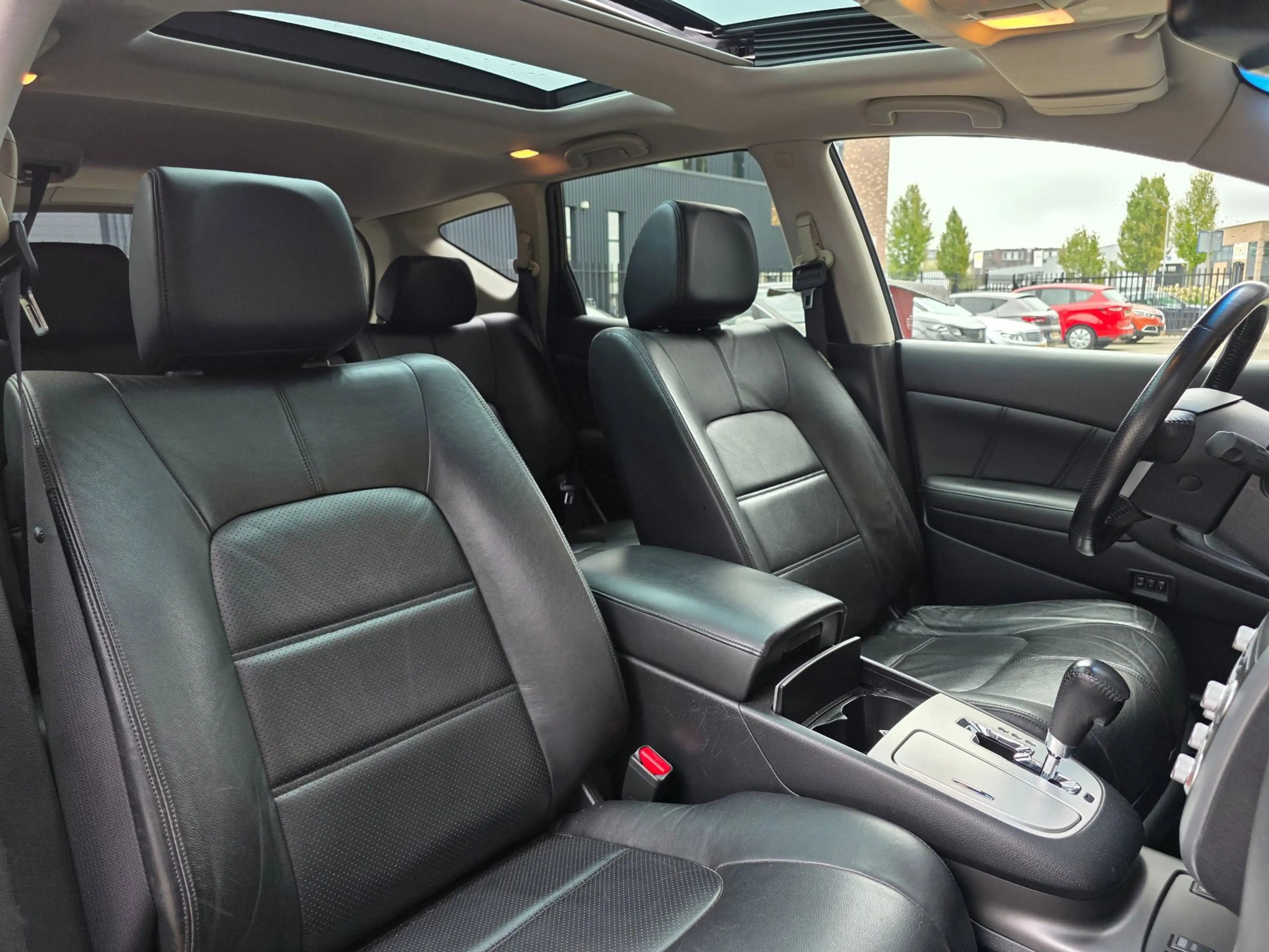 Nissan Murano 3.5 V6 / PANO / LEDER / CLIMATE / CAMERA / KEYLESS — photo 29