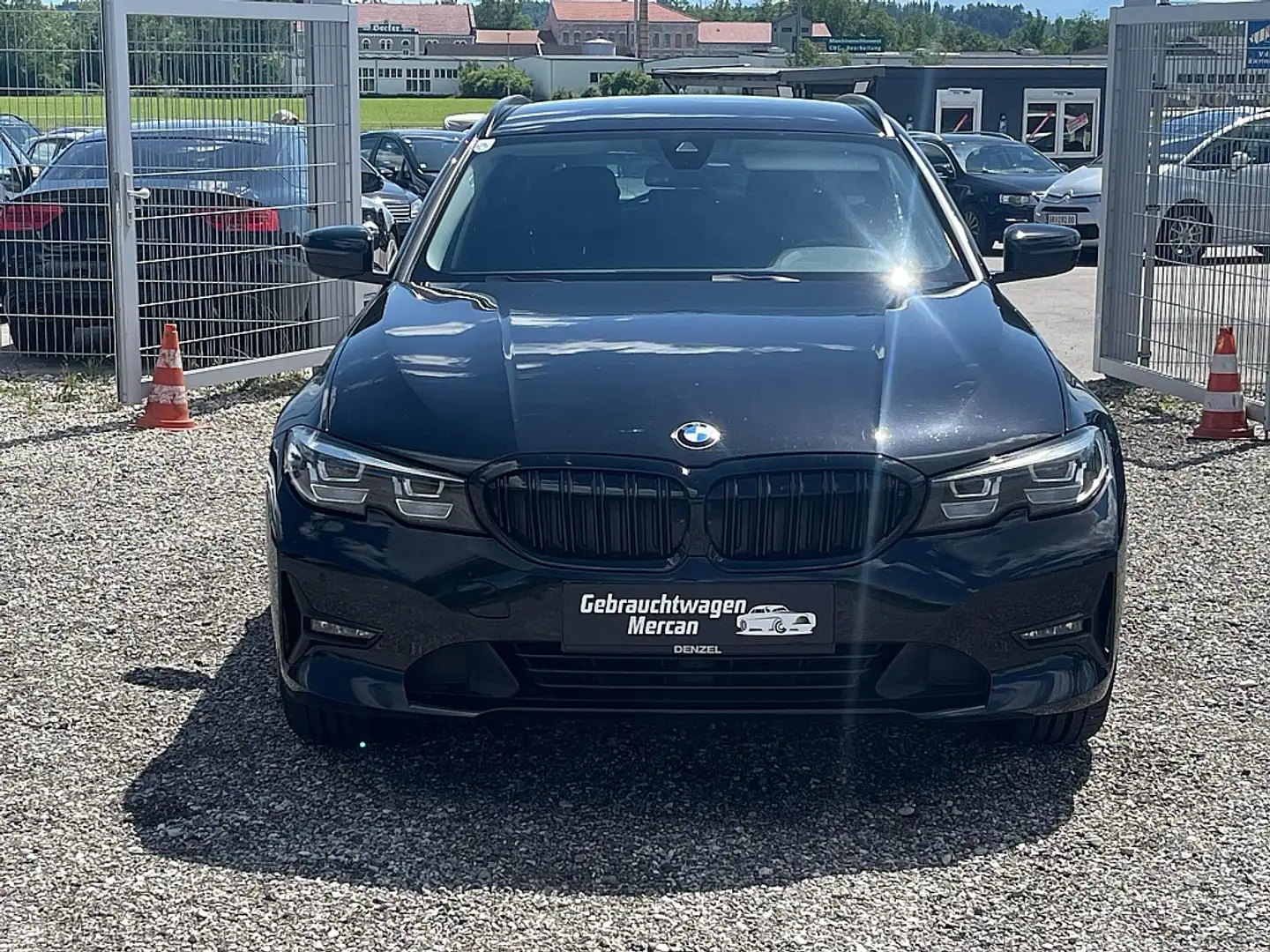 BMW 320 d xDrive Touring Aut. Negro - 2