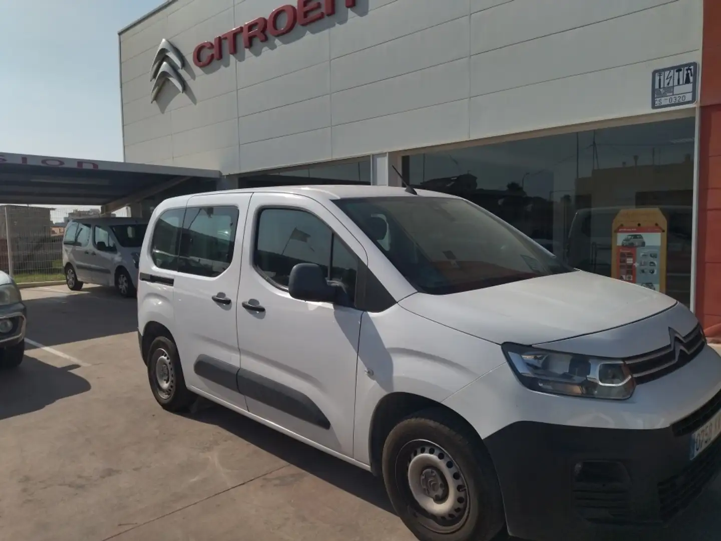 Citroen Berlingo BlueHDi Talla M Feel 75 Blanco - 1