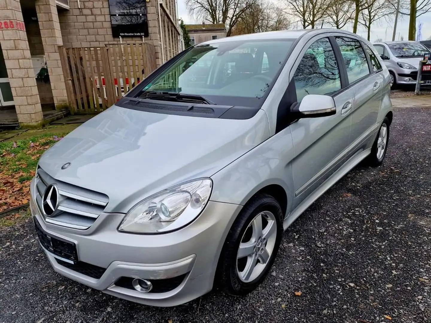 Mercedes-Benz B 180 B 180 CDI DPF Silber - 1