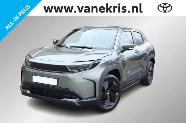 Toyota Urban Cruiser Dynamic 61 kWh , Parkeersensoren, Stoel- en stuurv