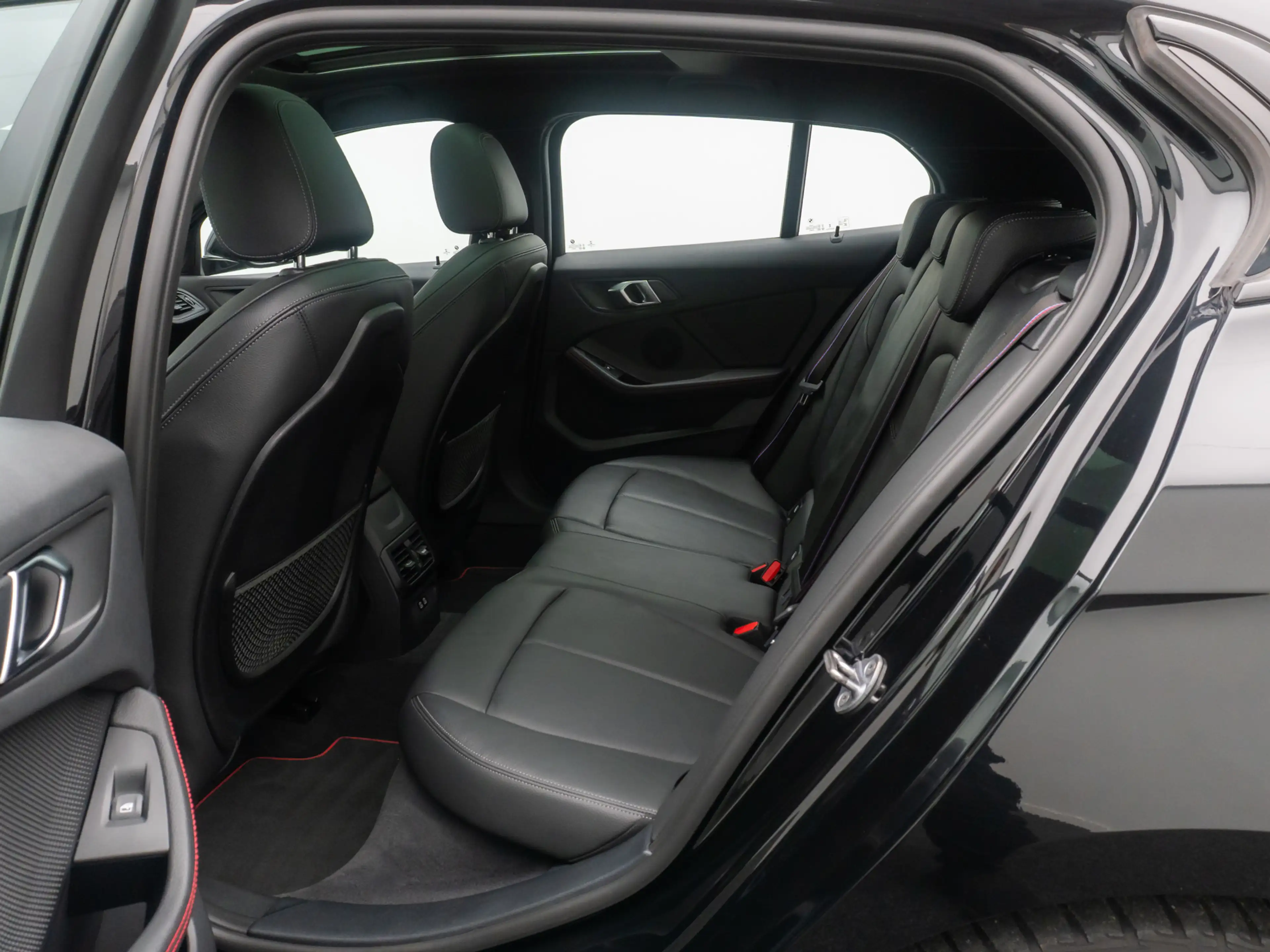 BMW 128 M Sport HUD DAB Panorama HiFi Kamera Leder — photo 35
