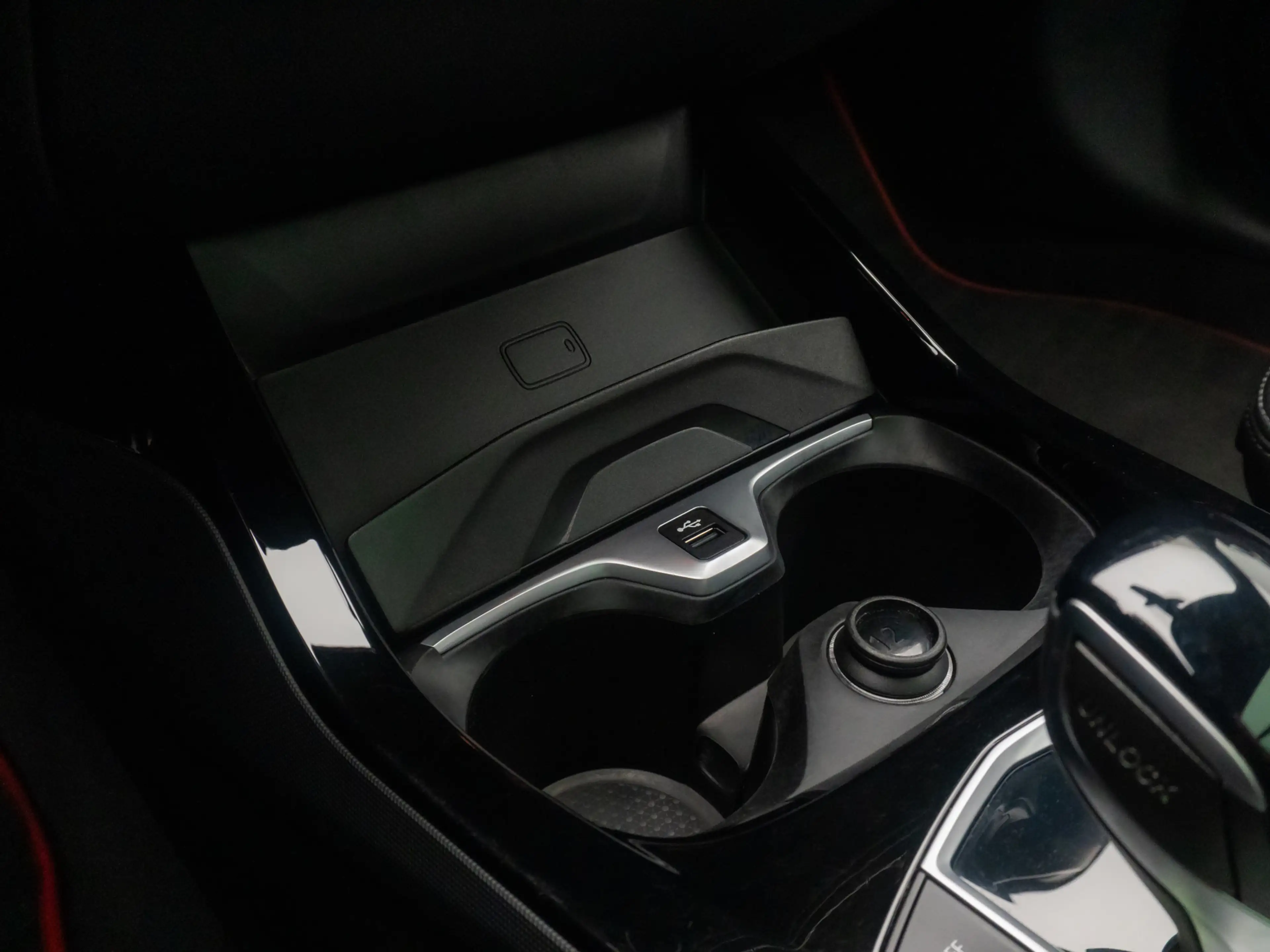 BMW 128 M Sport HUD DAB Panorama HiFi Kamera Leder — photo 31
