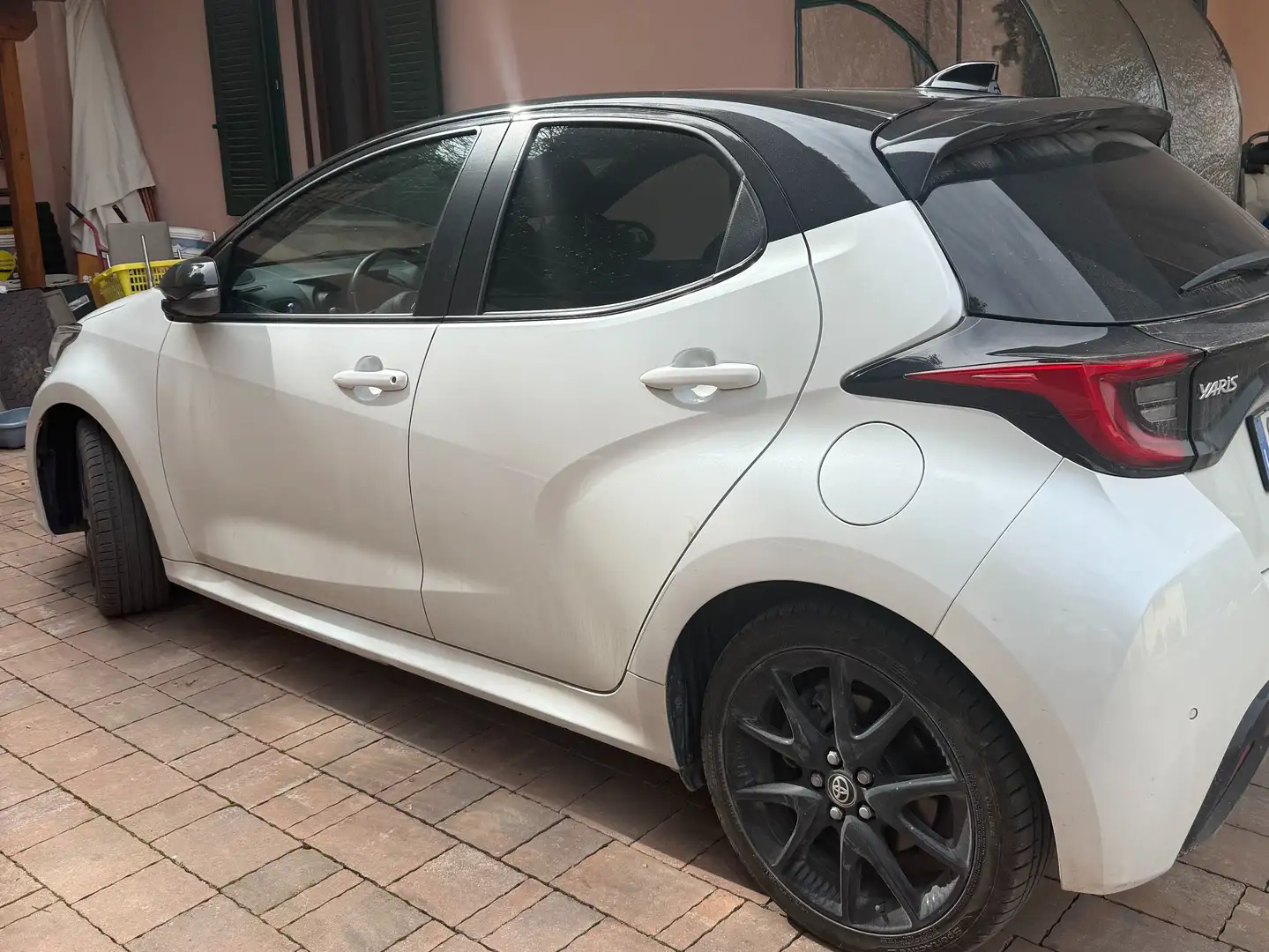 Toyota Yaris Yaris 1.5 Hybrid (116 CV) E-CVT Style MY22 Bianco - 2
