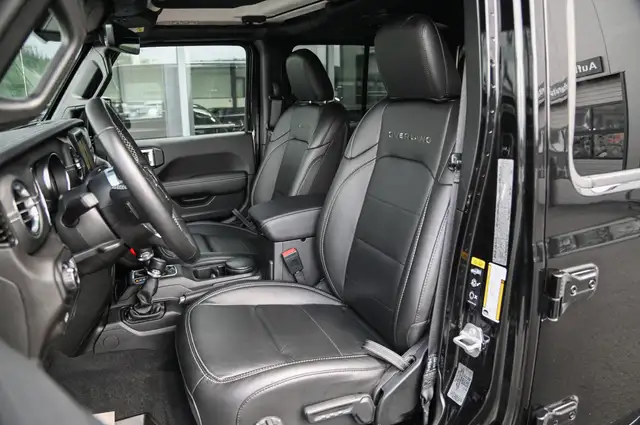 Jeep Gladiator view 13