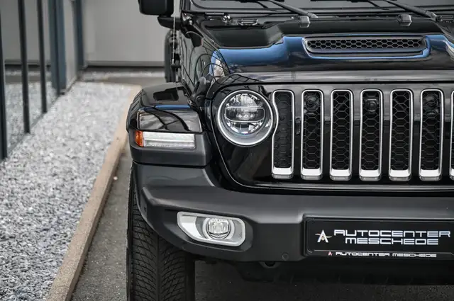 Jeep Gladiator view 26