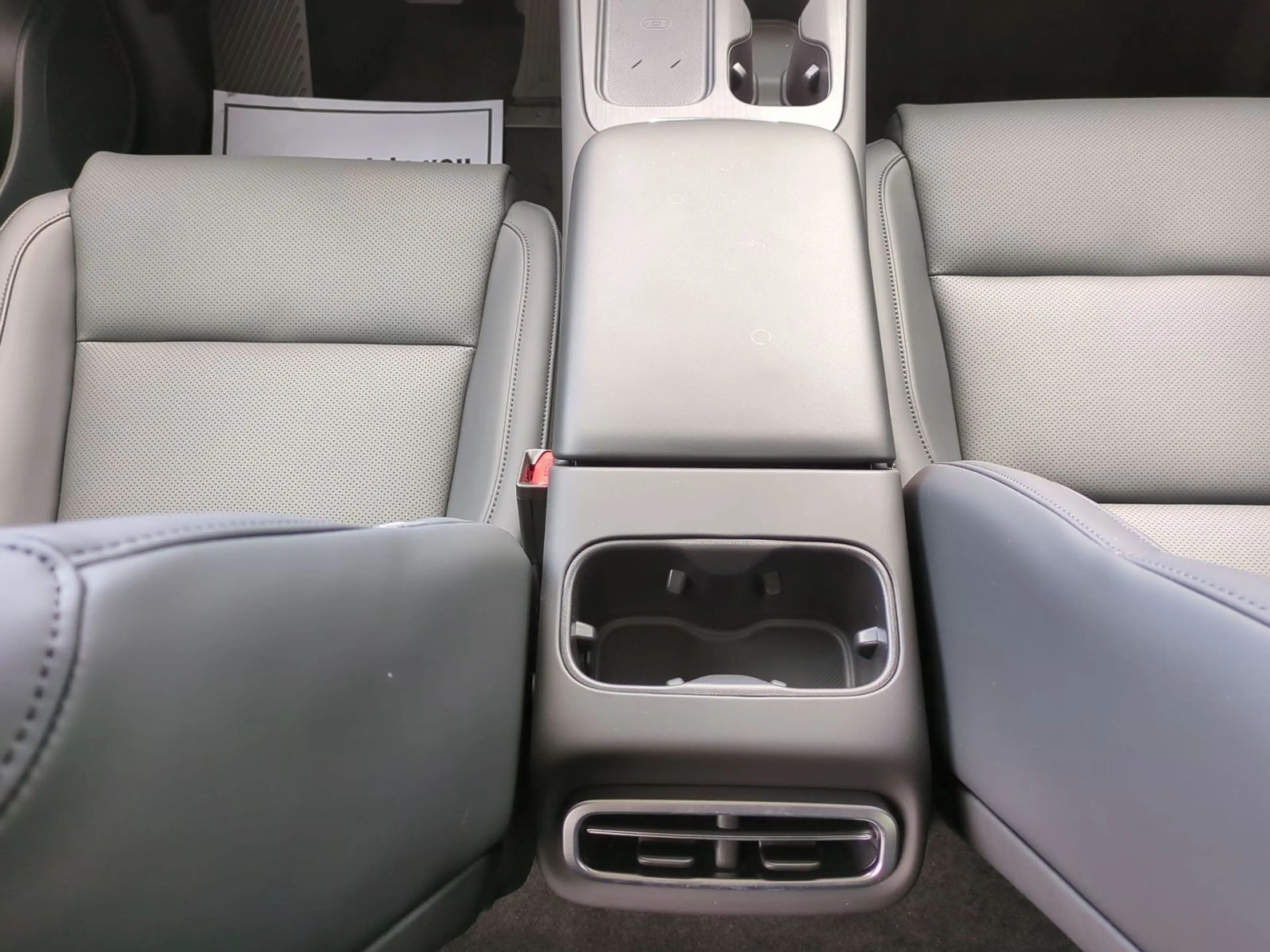 Leapmotor C10 Design Pro |Sitzh.&Kühlung|Kamera|NAV|Klimaa — photo 15