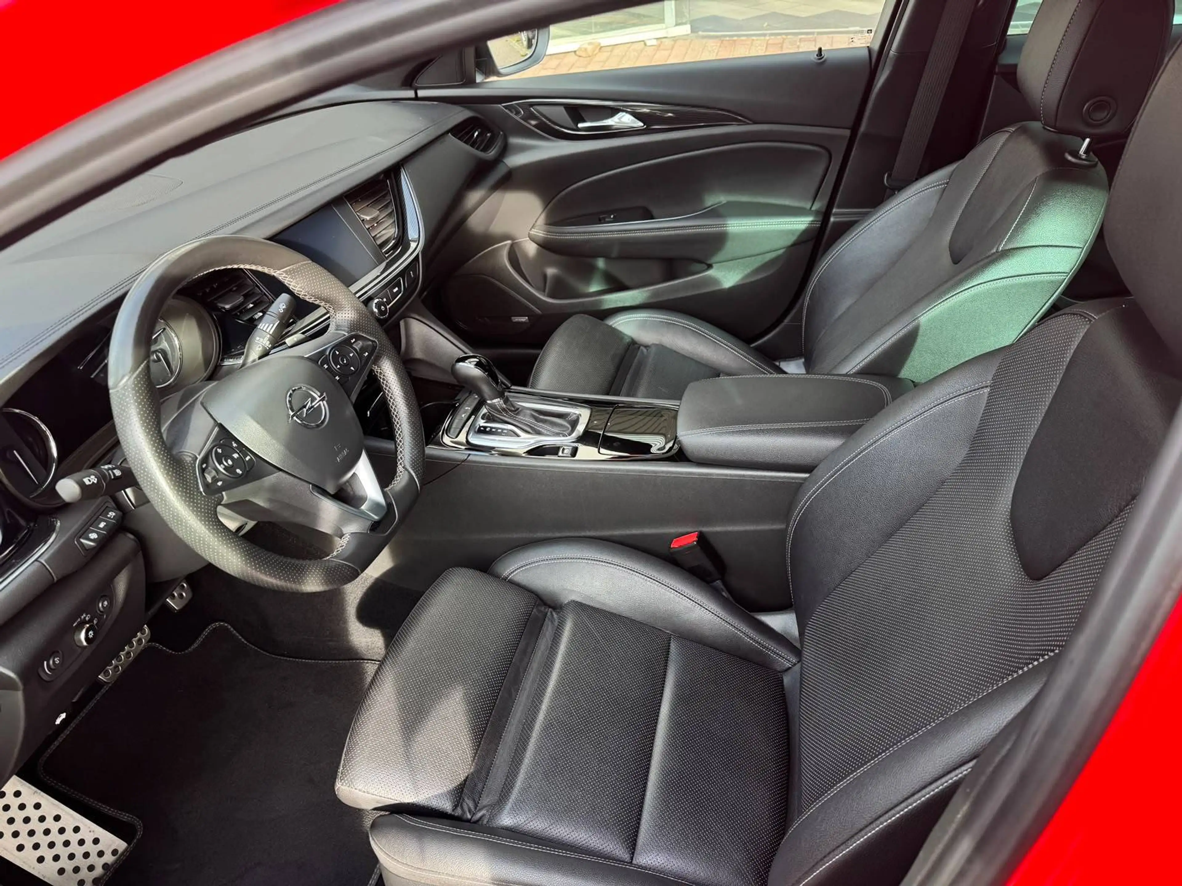 Opel Insignia 1.5 Ultimate OPC-Line SD/Leder/HuD/Bose — photo 6