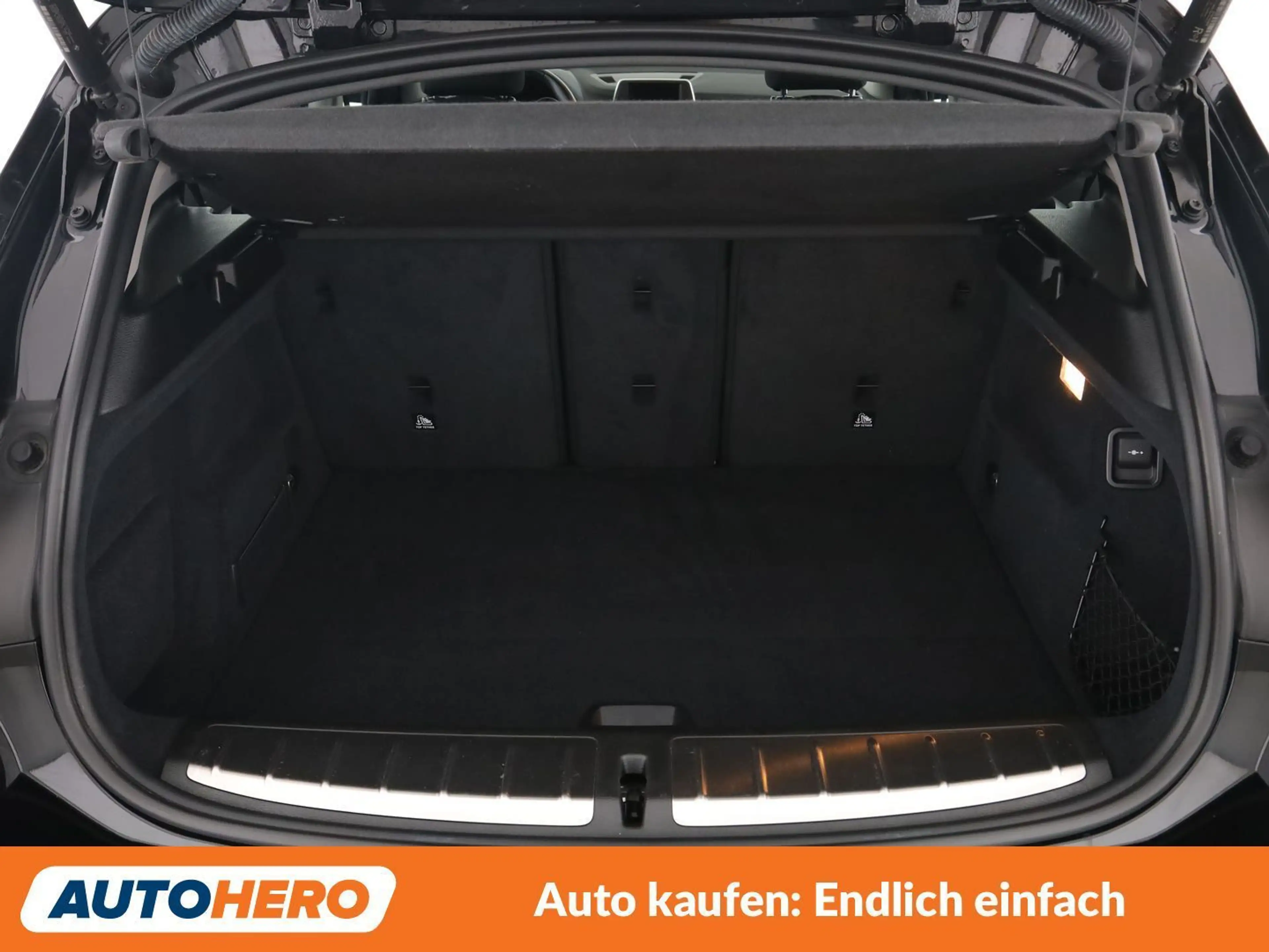 BMW X2 sDrive 18i — photo 17