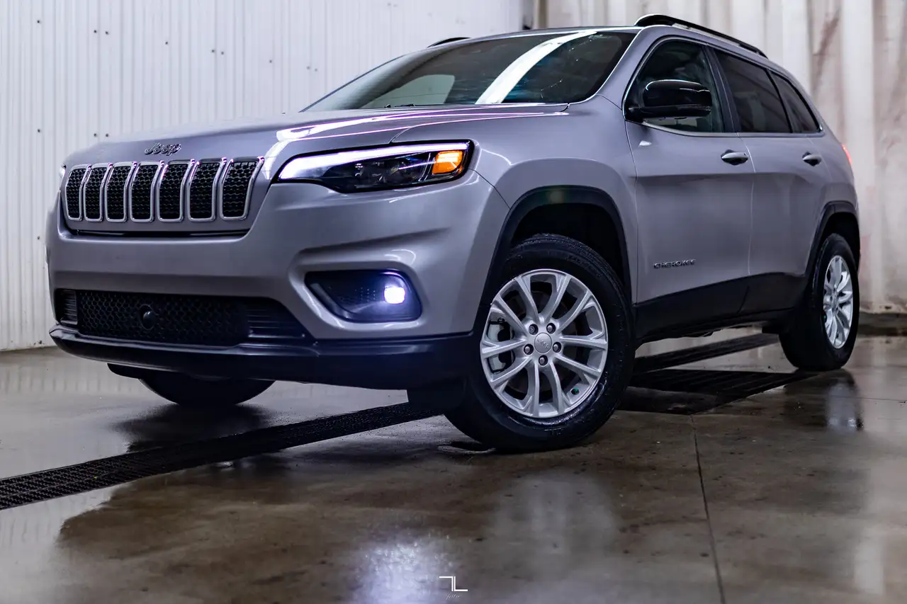 Jeep Cherokee снимка Jeep Cherokee