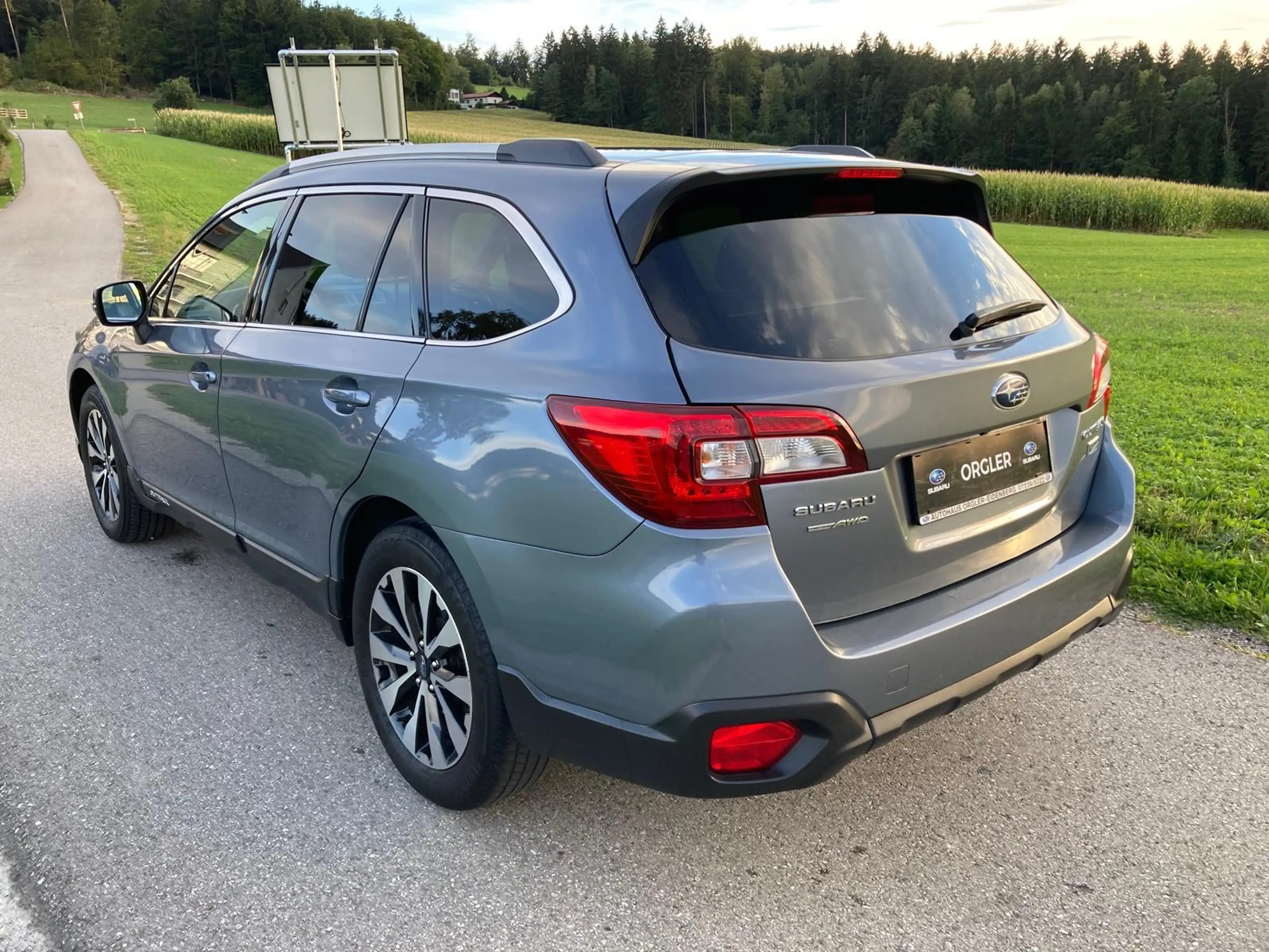 Subaru OUTBACK 2,0 D Exclusive AWD CVT — photo 10