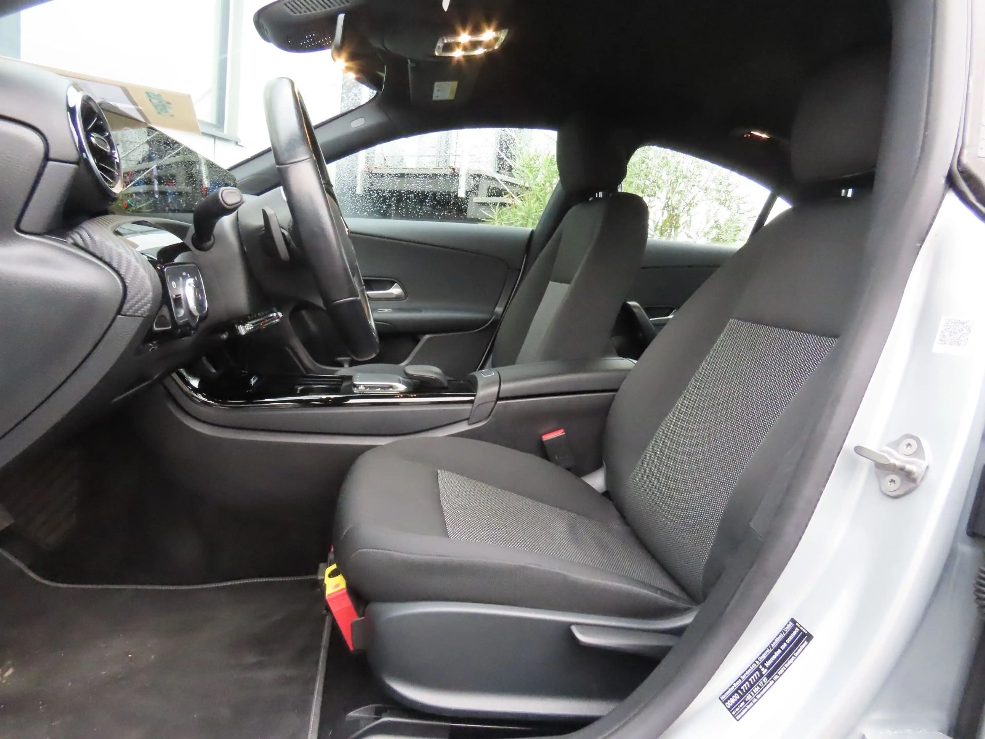 Mercedes-Benz CLA 200 d Autom. Sitzheizung Klimaauto. Kamera — photo 14
