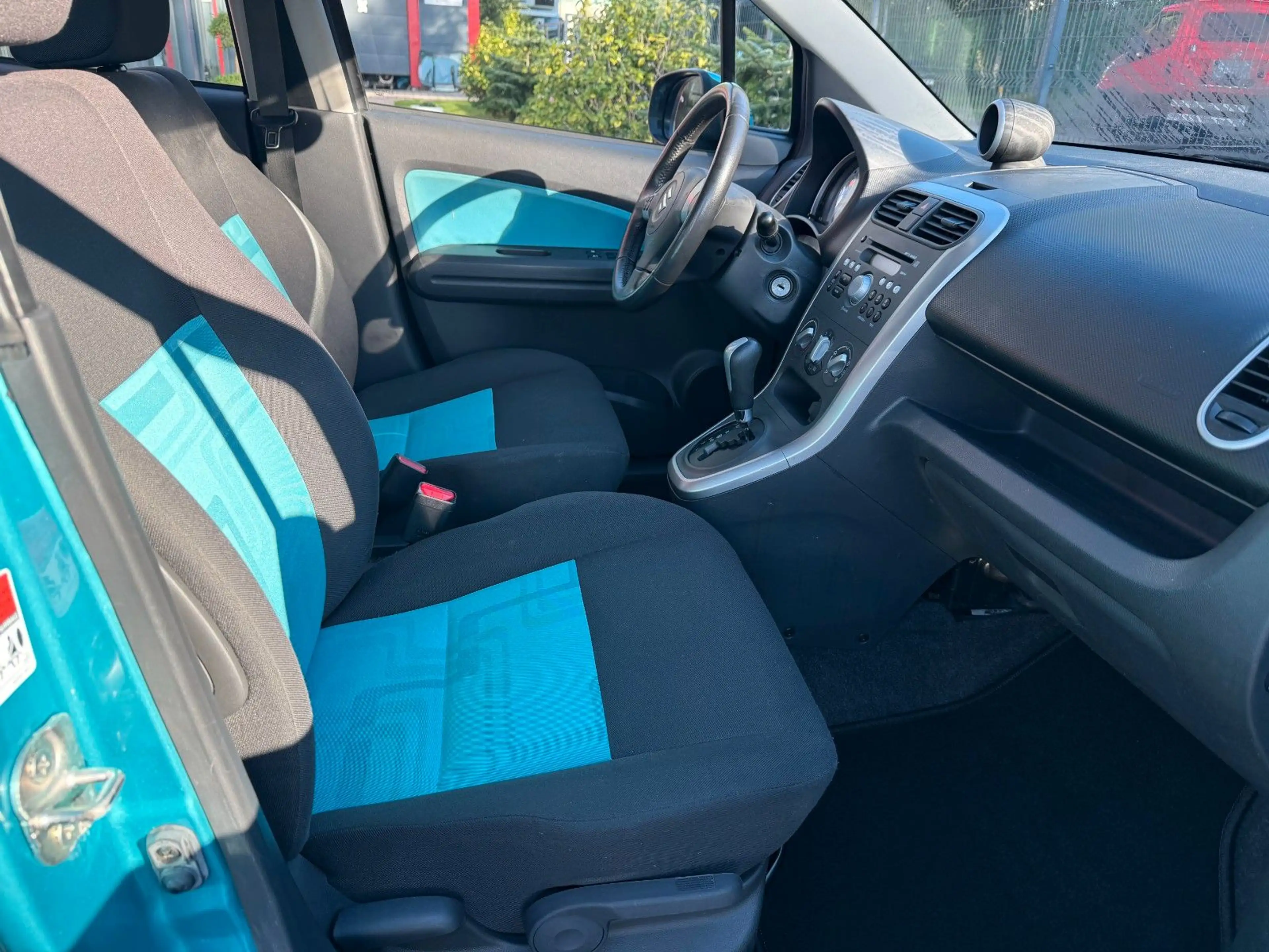 Suzuki Splash Club(Tüv&Insp.neu/Automatik) — photo 8