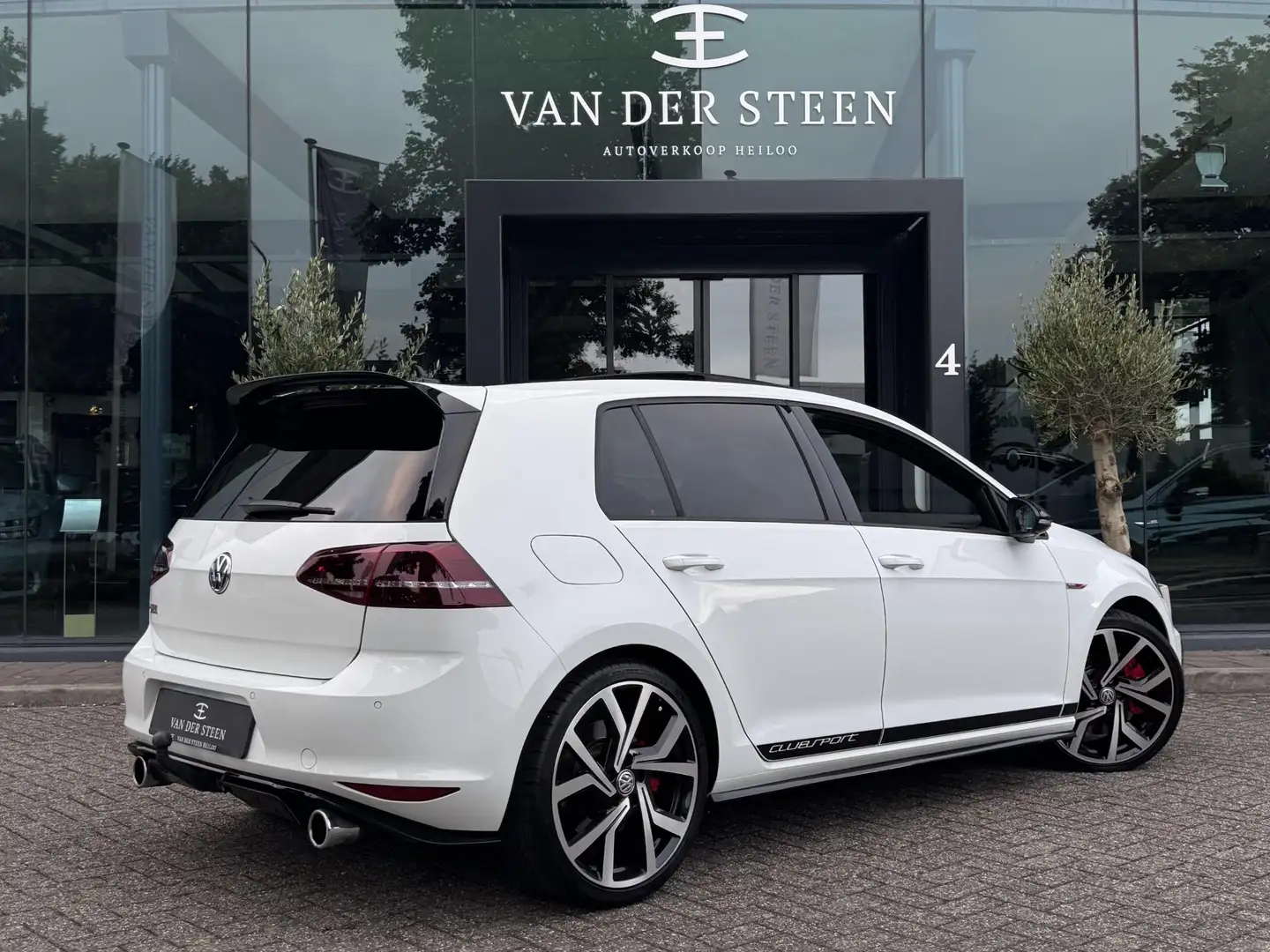 Volkswagen Golf GTI 2.0 TSI Clubsport Schaalstoelen | Schuifdak Blanc - 2