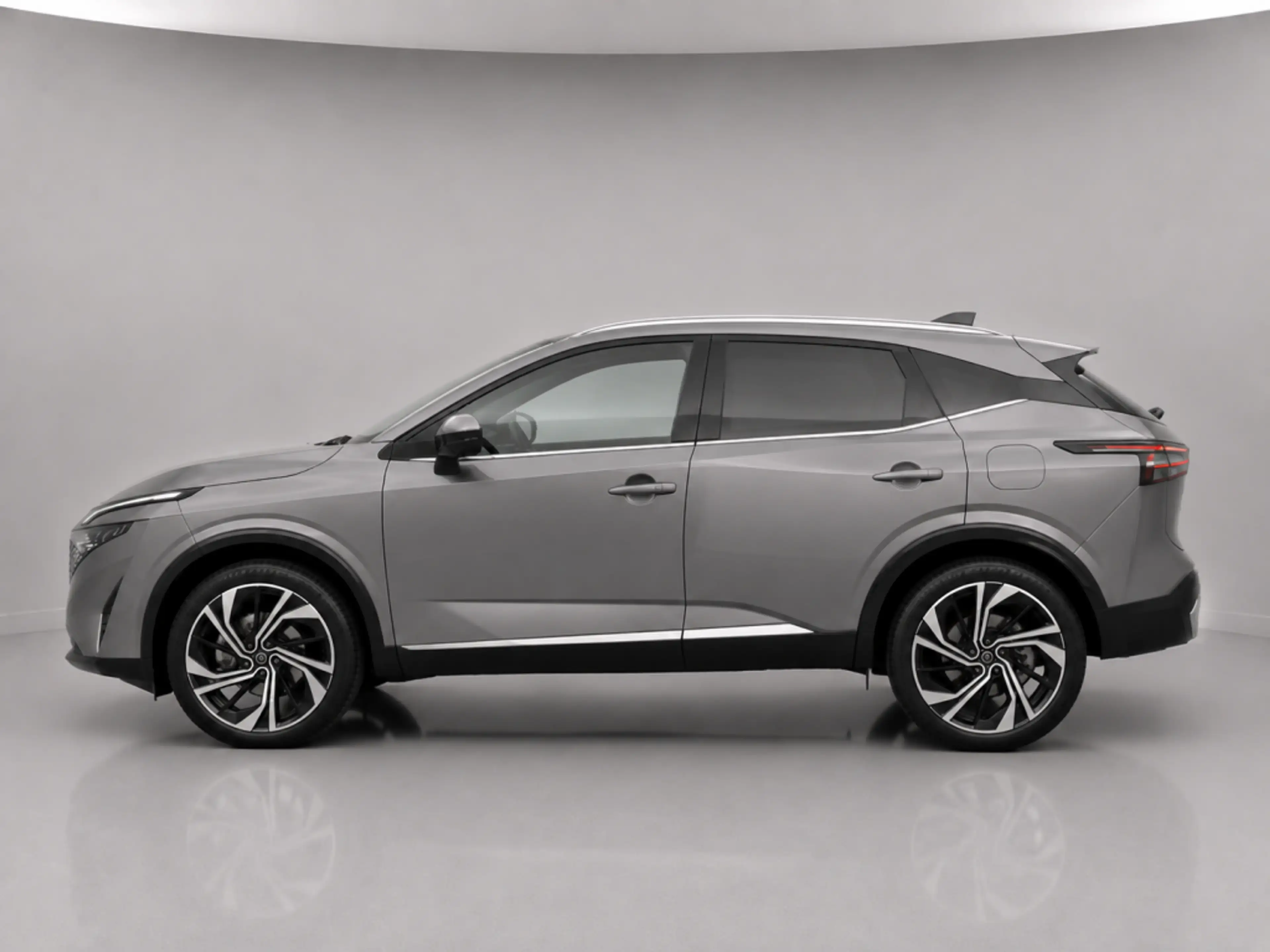 Nissan Qashqai 1.3 MHEV Xtronic Tekna Plus — photo 6