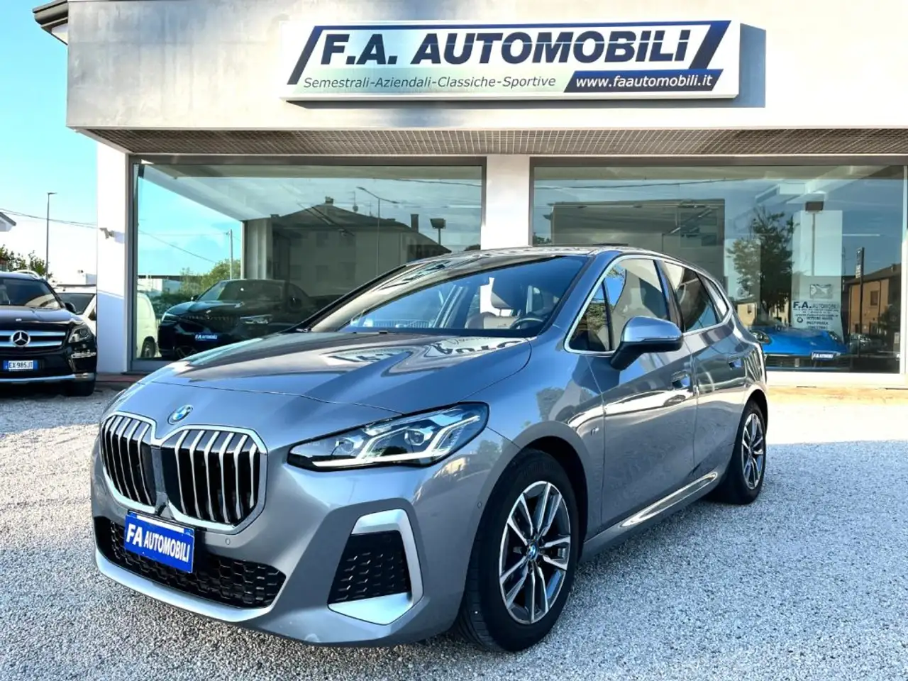 BMW 218