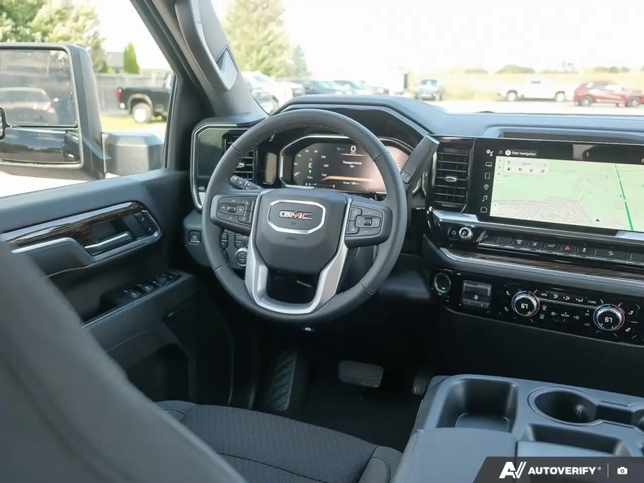 GMC Sierra 2500HD снимка GMC Sierra 2500HD