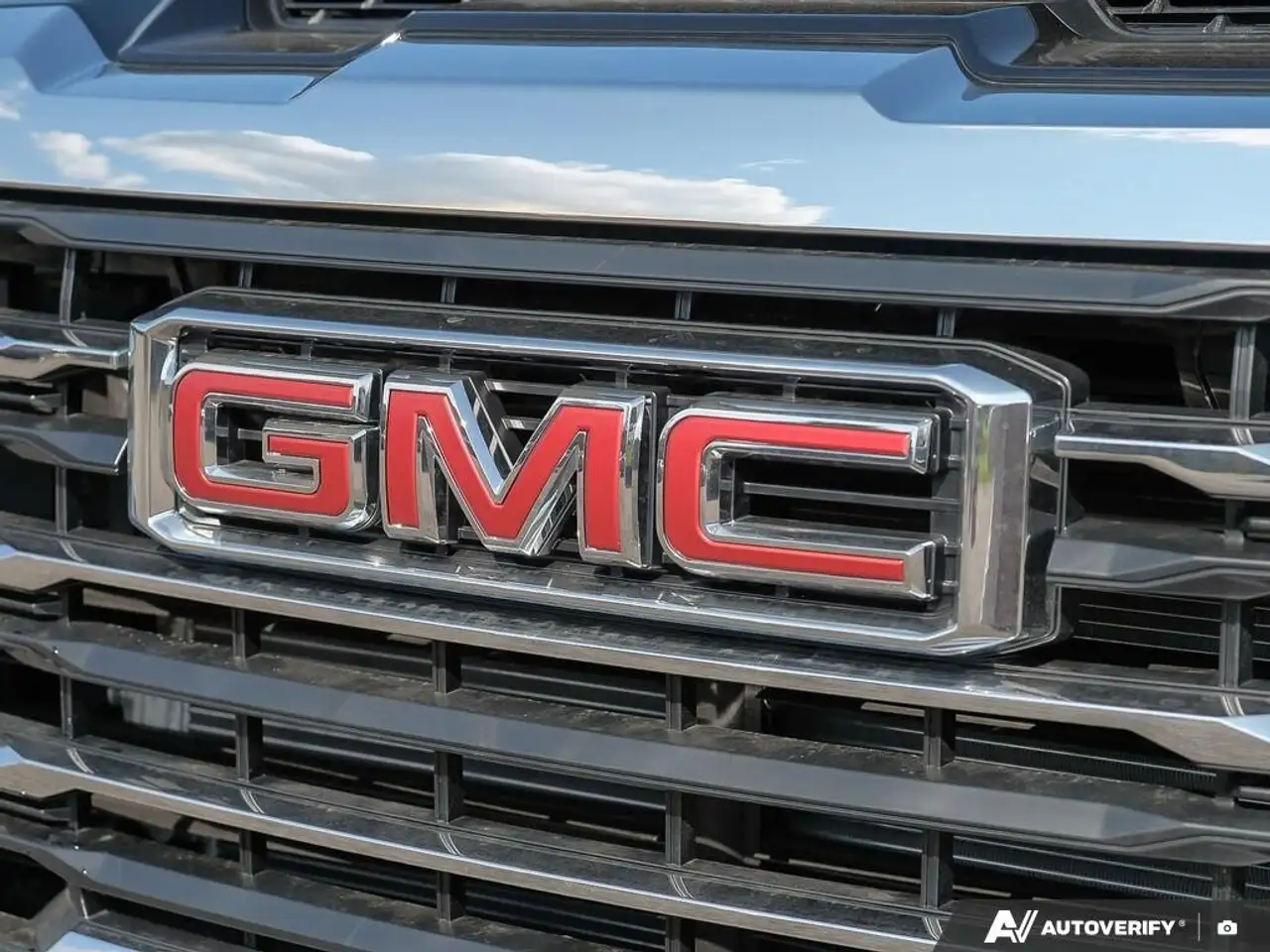 GMC Sierra 2500HD снимка GMC Sierra 2500HD