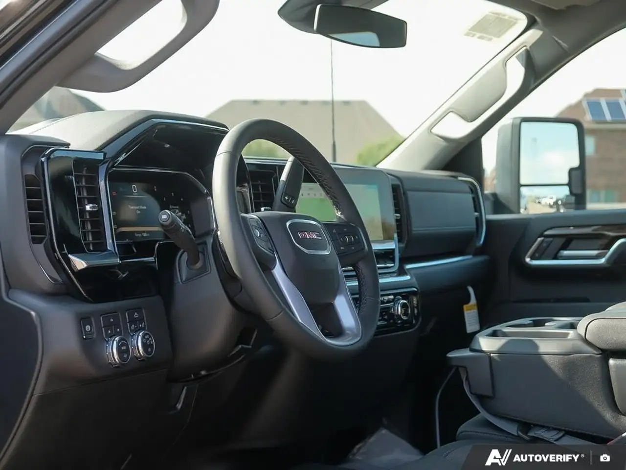 GMC Sierra 2500HD снимка GMC Sierra 2500HD