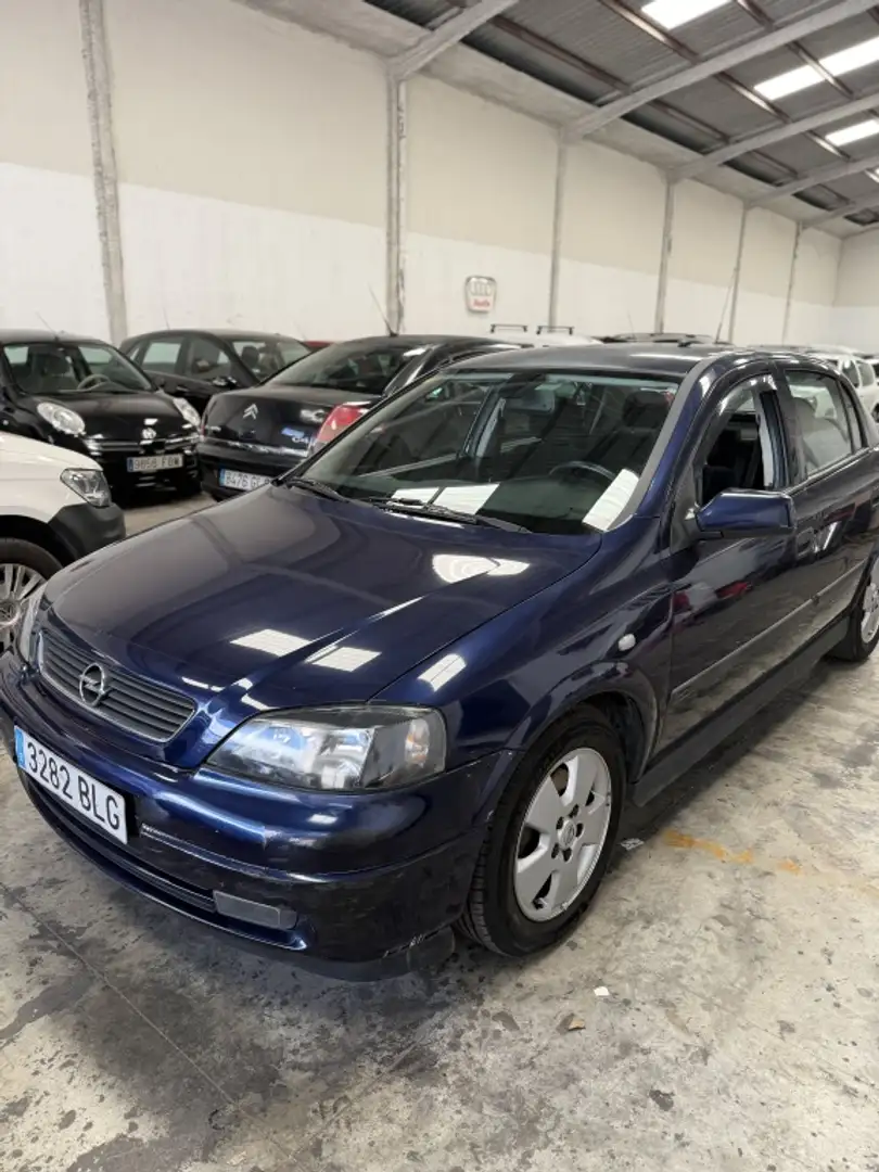 Opel Astra 1.8 16v Elegance - 2