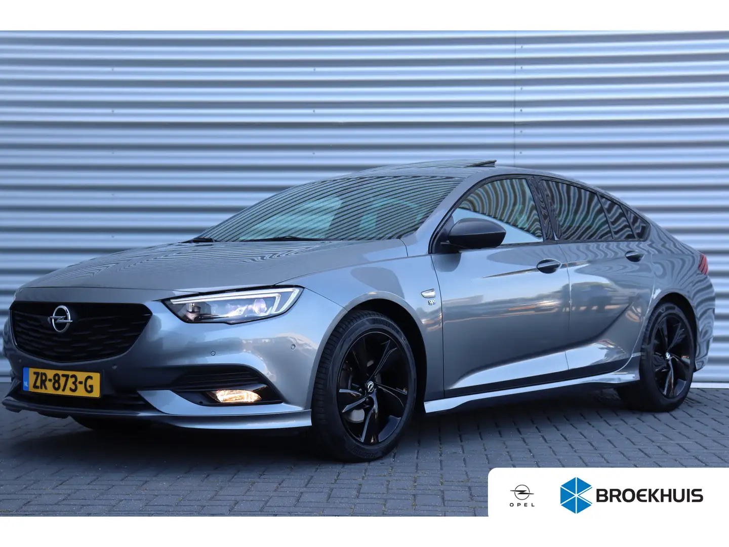 Opel Insignia Grand Sport 1.6 TURBO 200PK EXCLUSIVE OPC-LINE AUT Grijs - 1