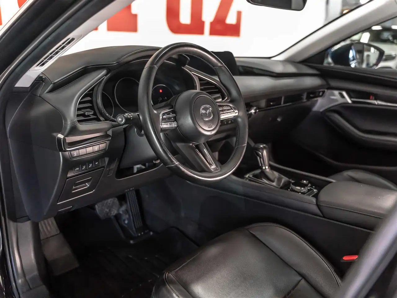 Mazda 3 снимка Mazda 3