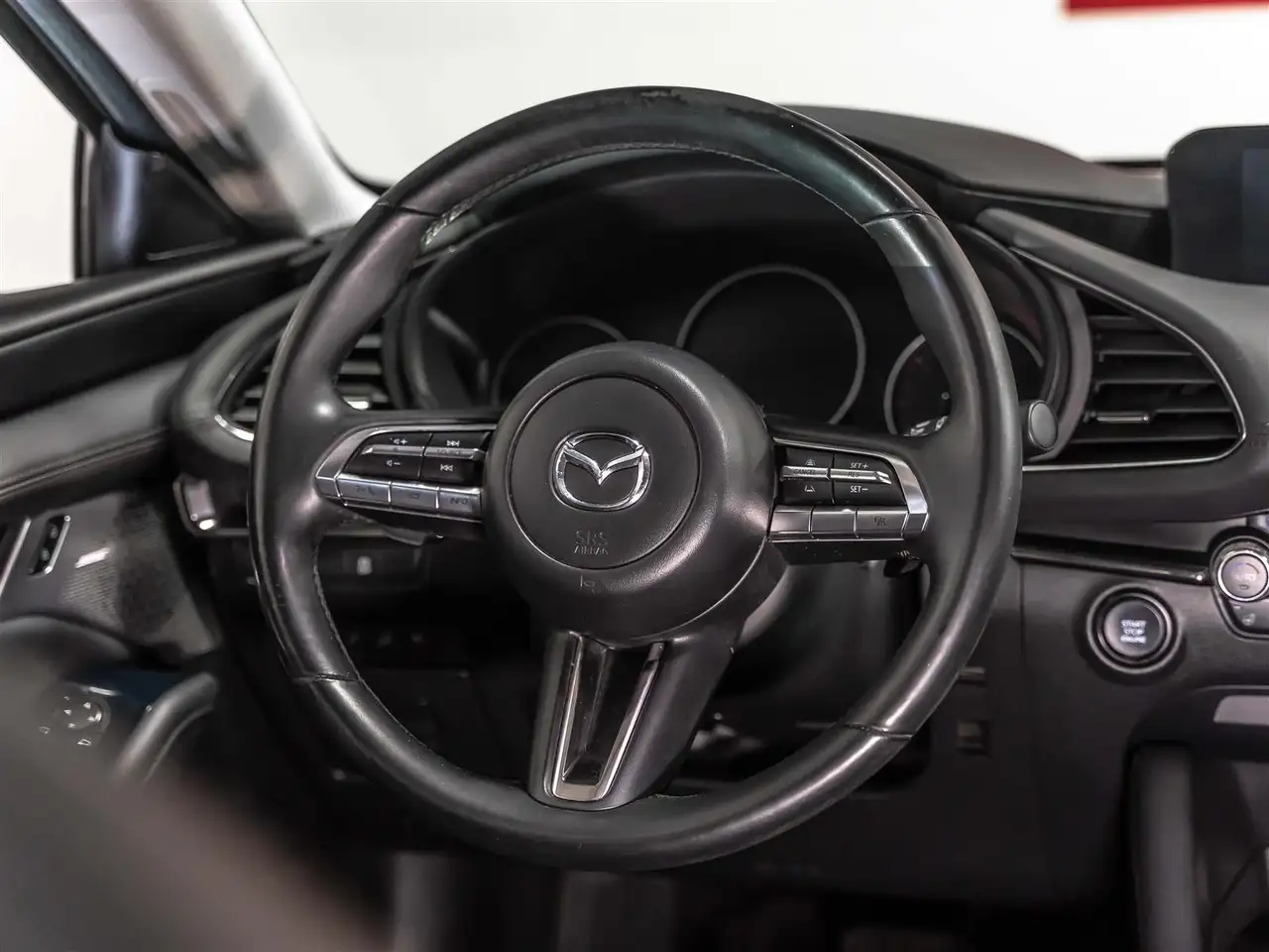 Mazda 3 снимка Mazda 3