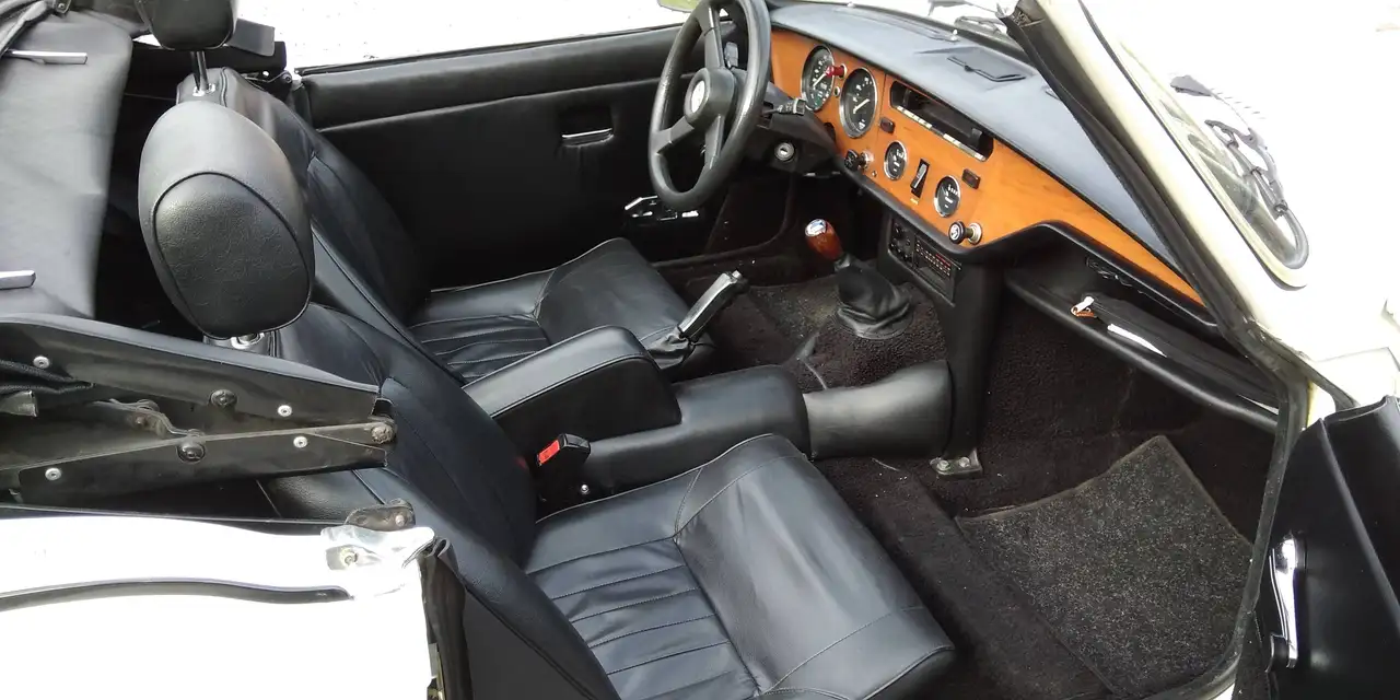 Triumph Spitfire 1500, foto 7