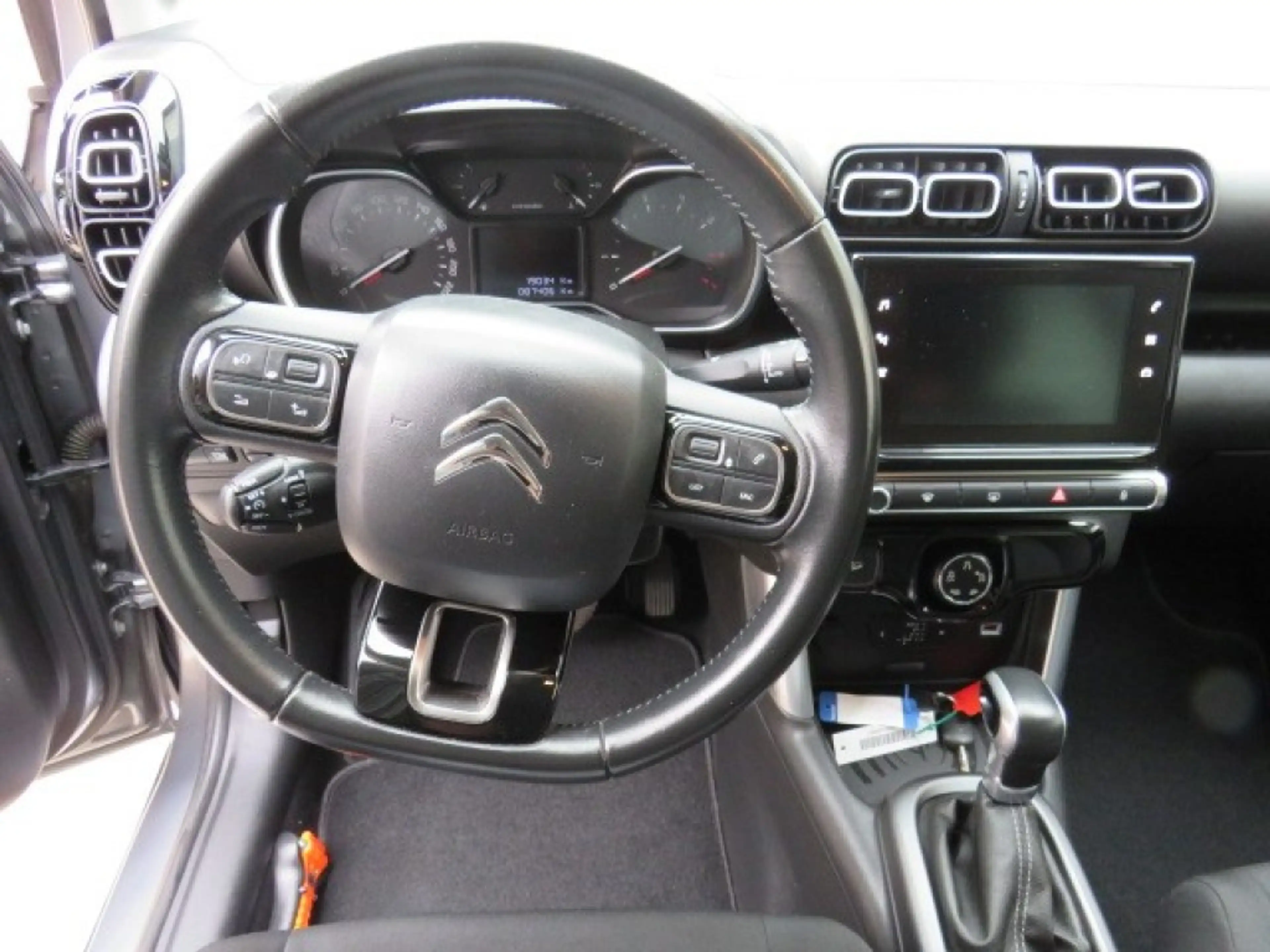 Citroen C3 Aircross 1.2 PT S&S FEEL — photo 11
