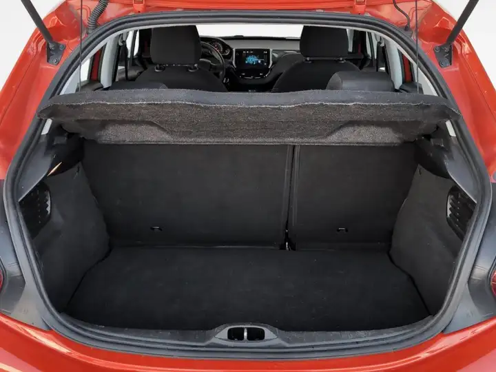 Peugeot 208 2015, foto 13